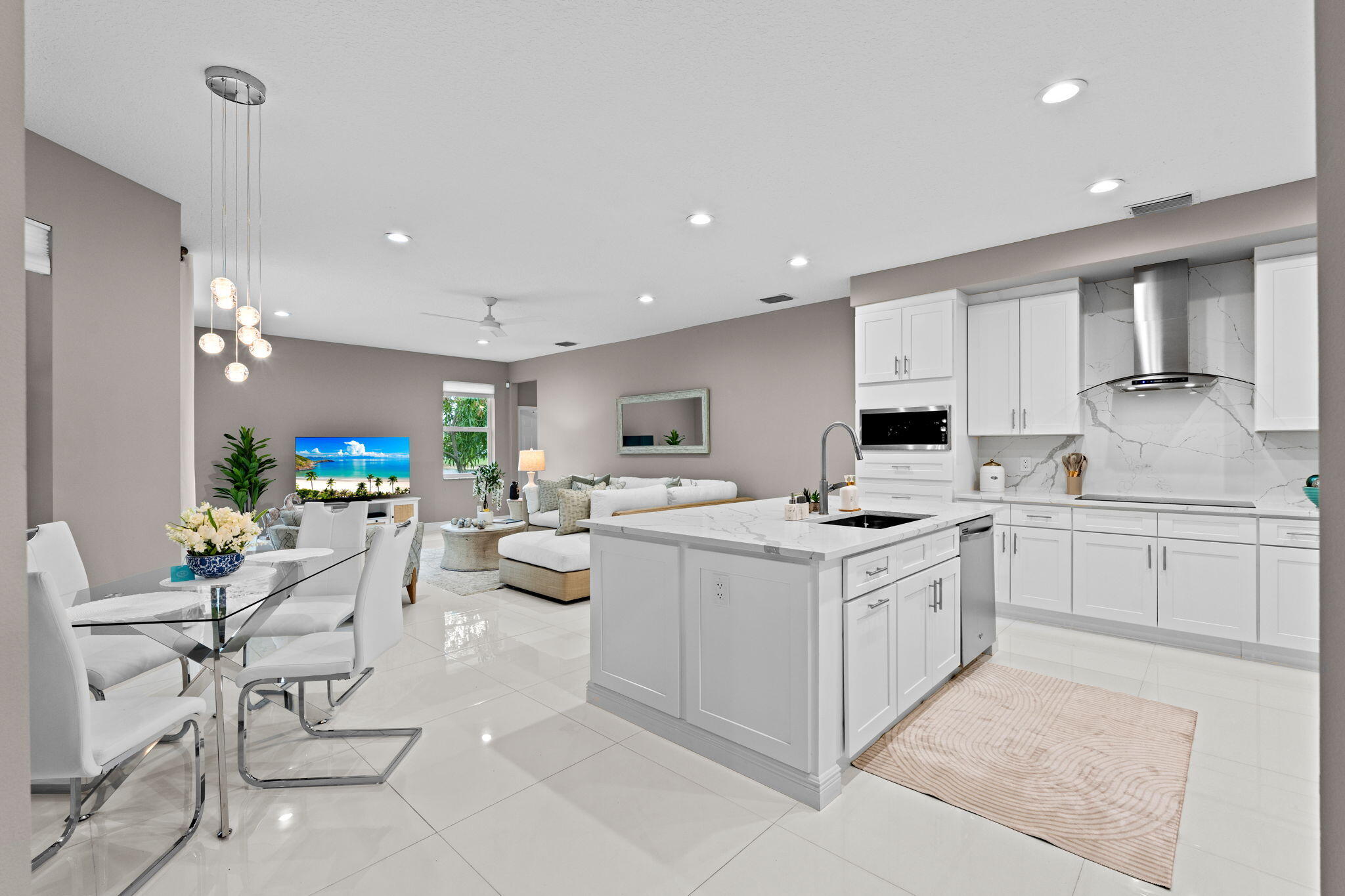 9919 Royal Cardigan, West Palm Beach FL 33411
