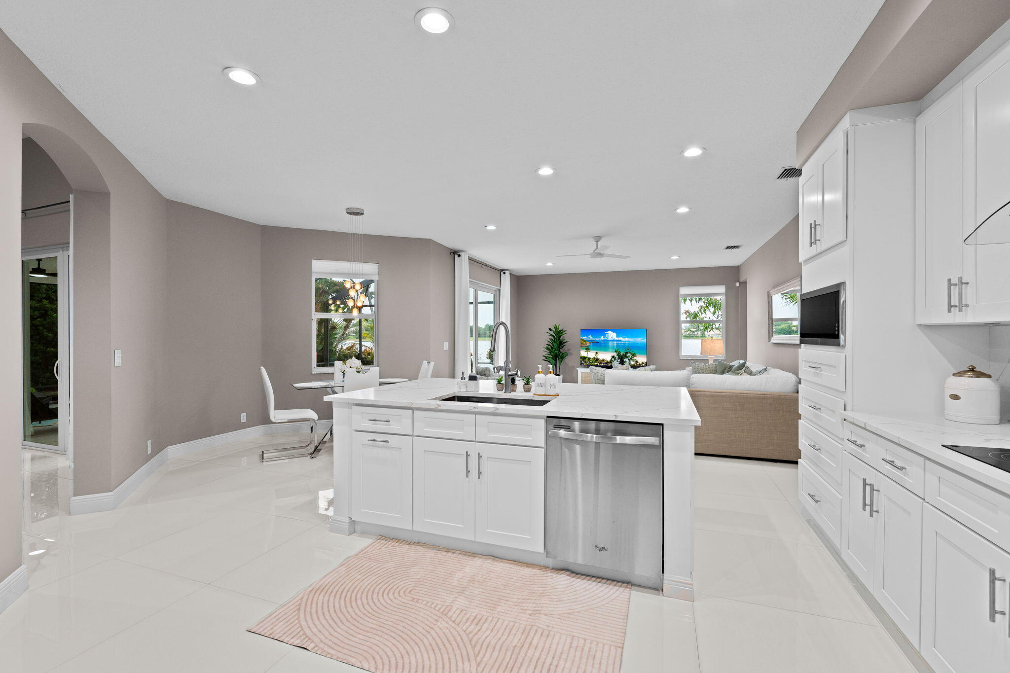 9919 Royal Cardigan, West Palm Beach FL 33411