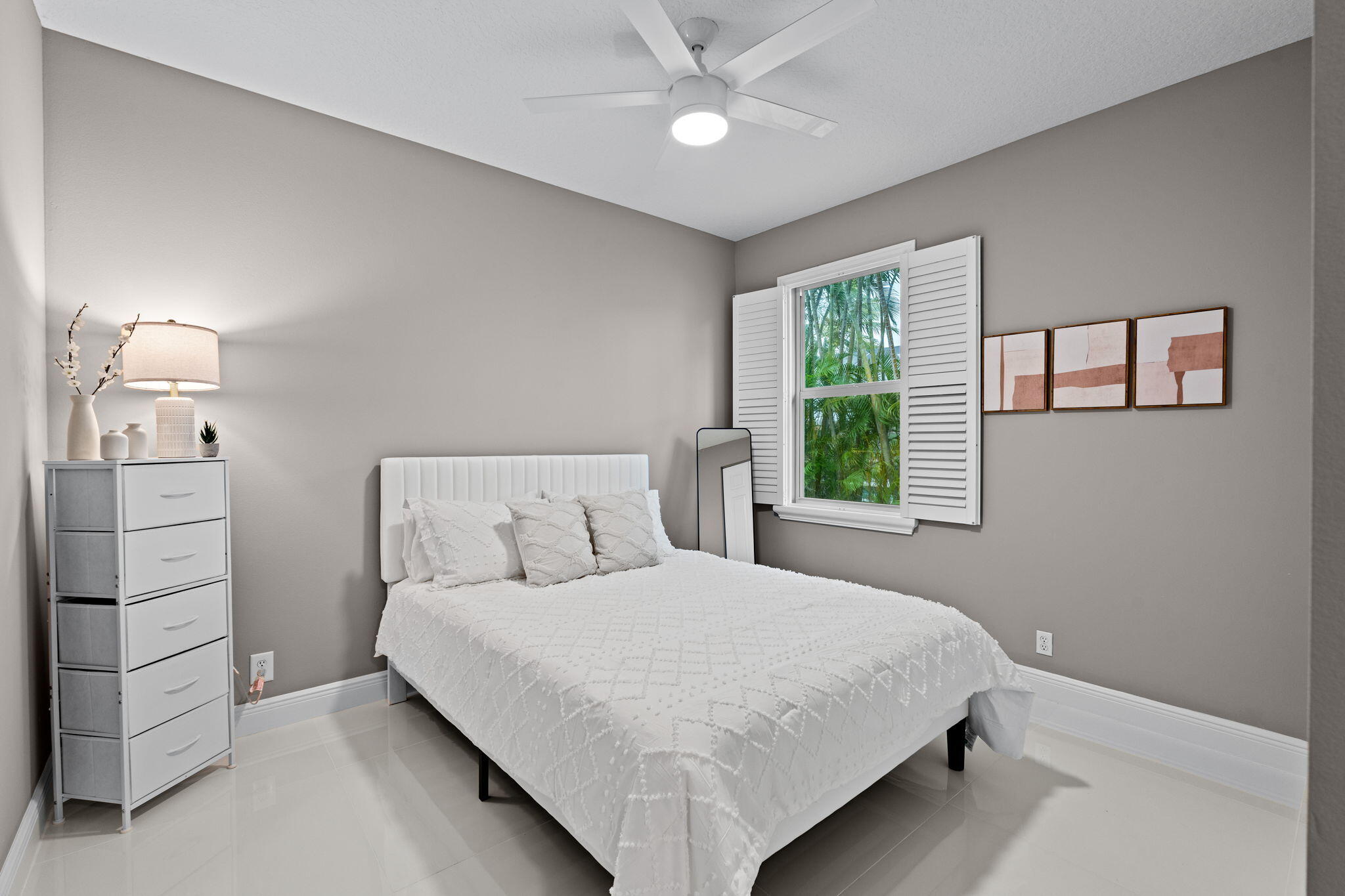 9919 Royal Cardigan, West Palm Beach FL 33411