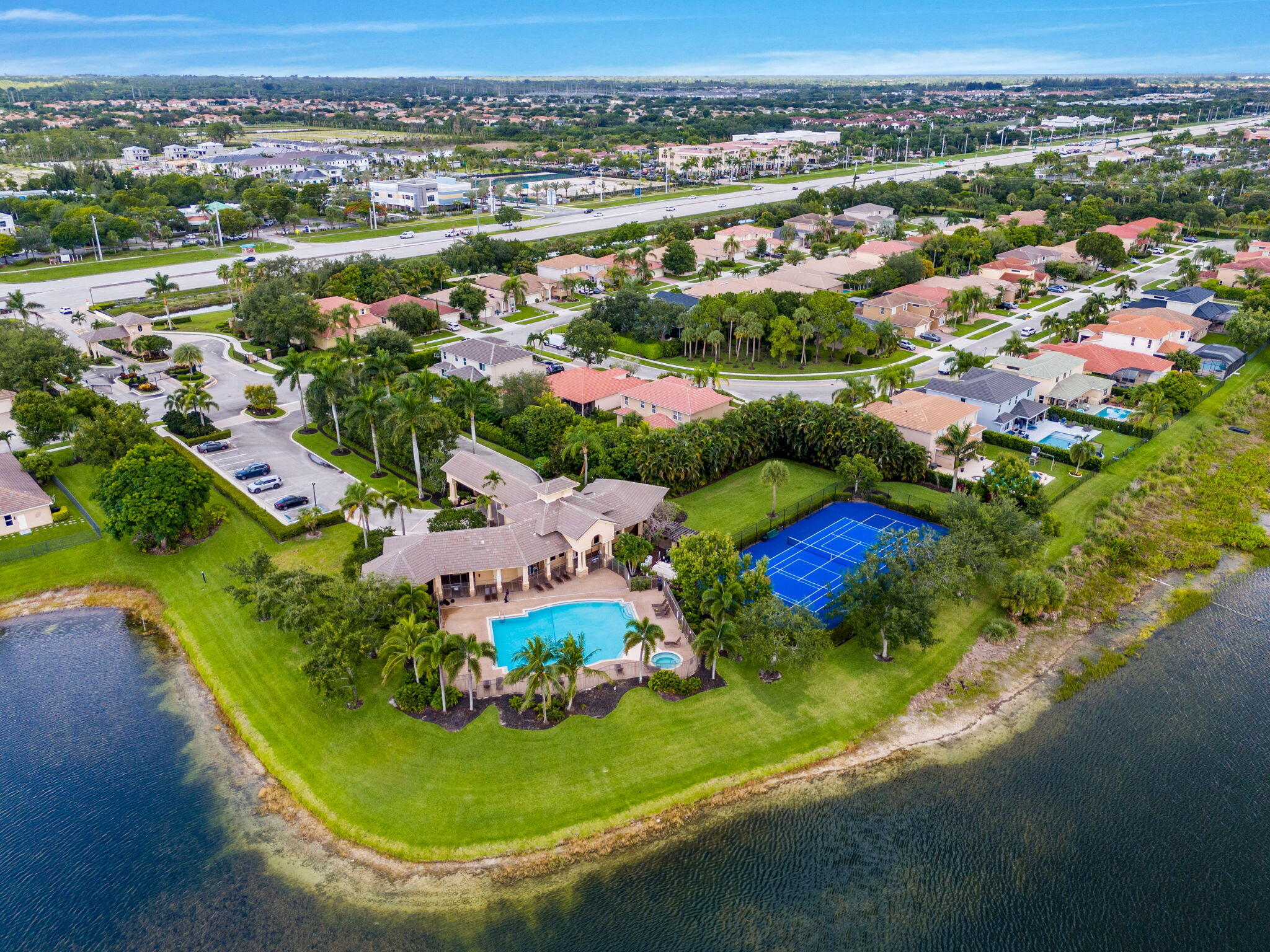 9919 Royal Cardigan, West Palm Beach FL 33411