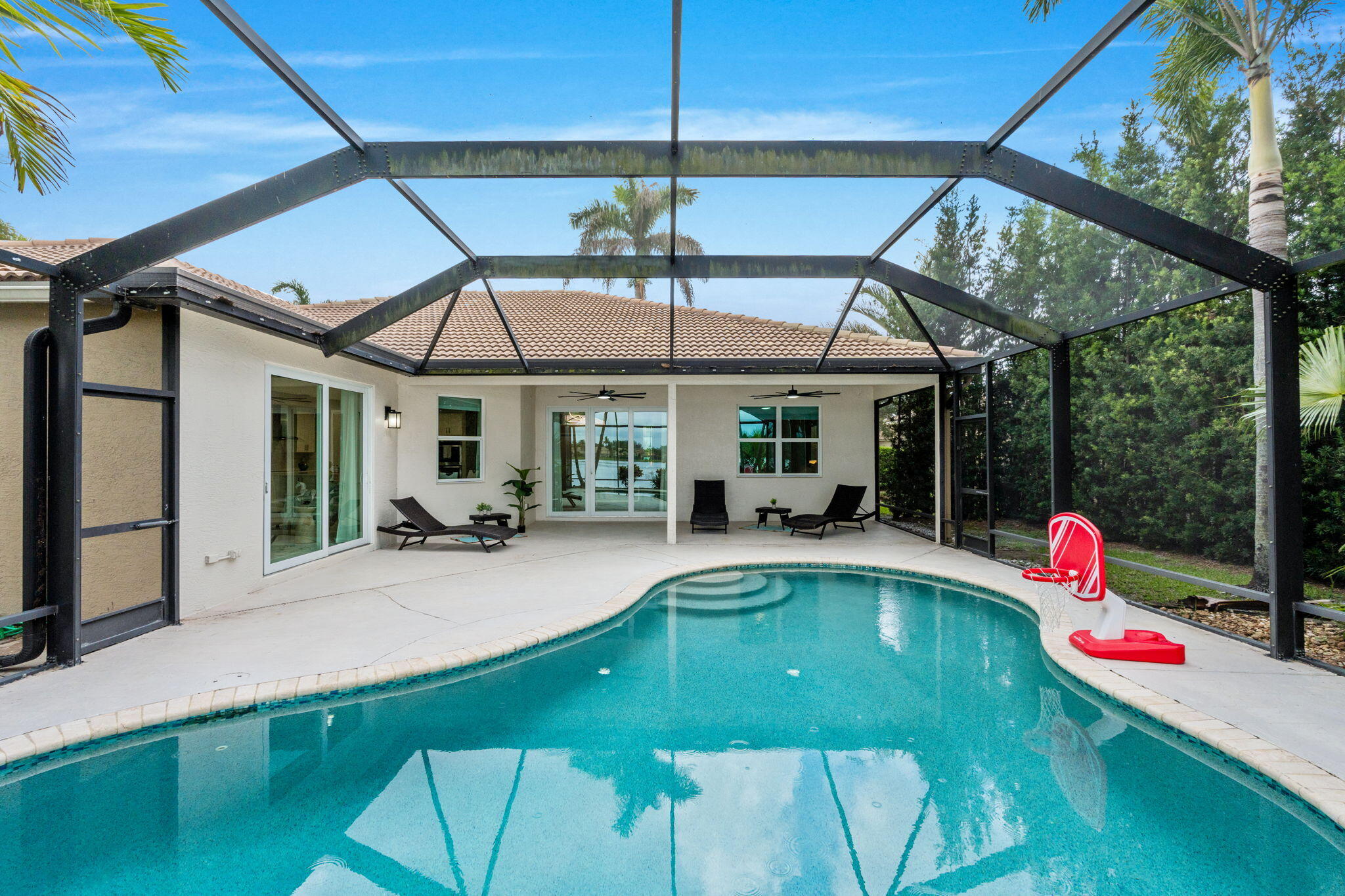 9919 Royal Cardigan, West Palm Beach FL 33411