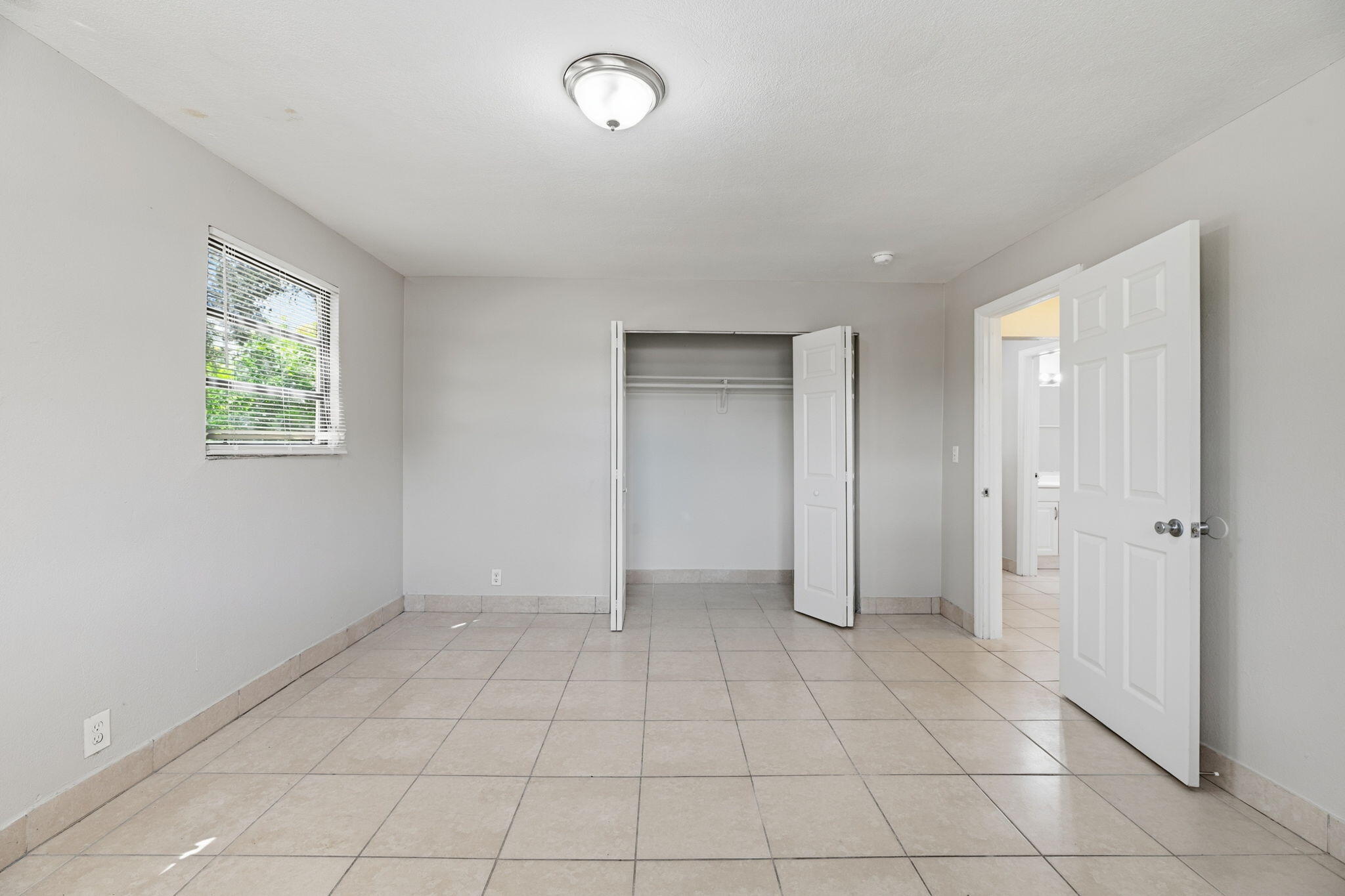 3427 NW 37TH, Lauderdale Lakes FL 33309