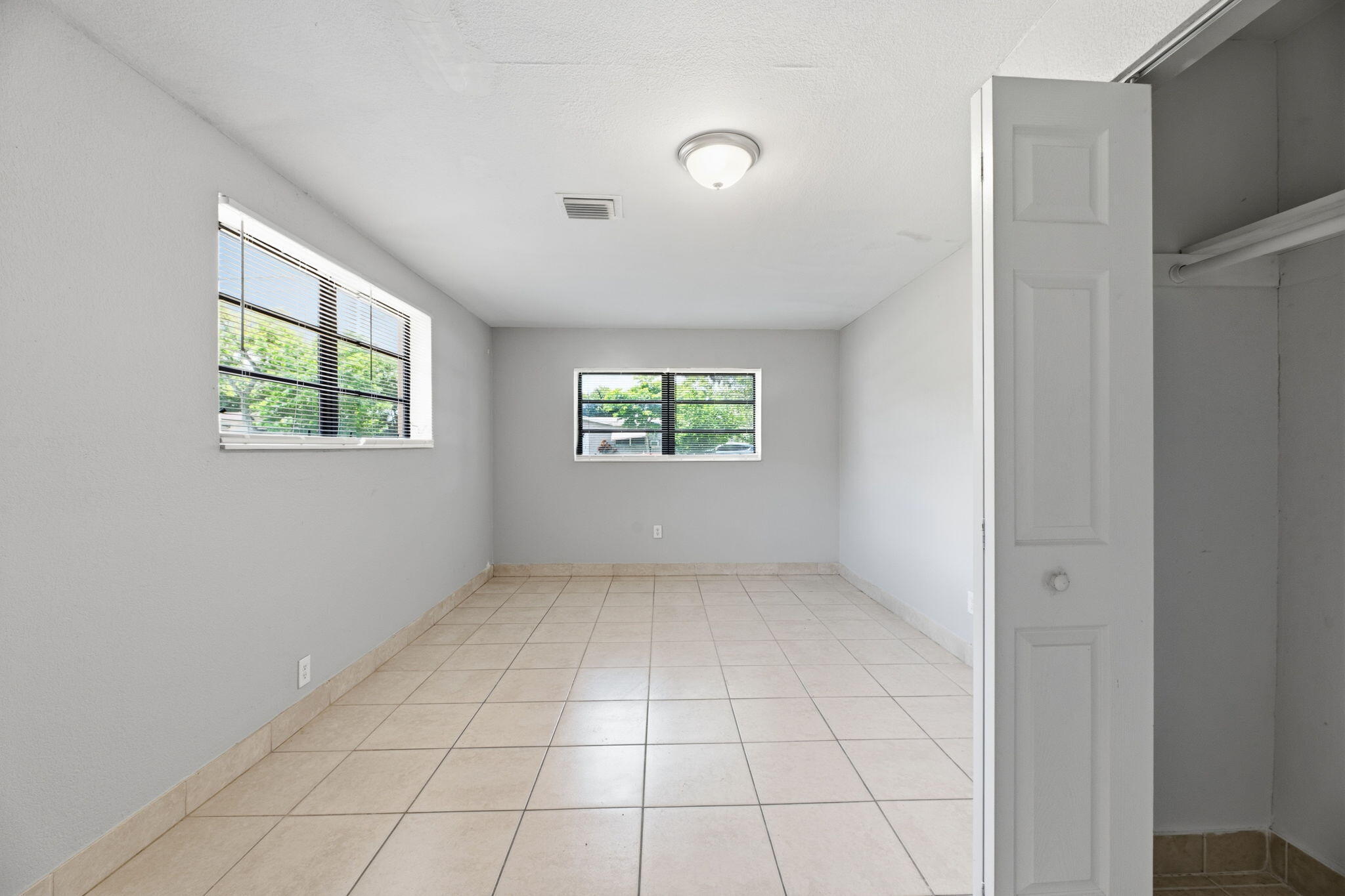 3427 NW 37TH, Lauderdale Lakes FL 33309