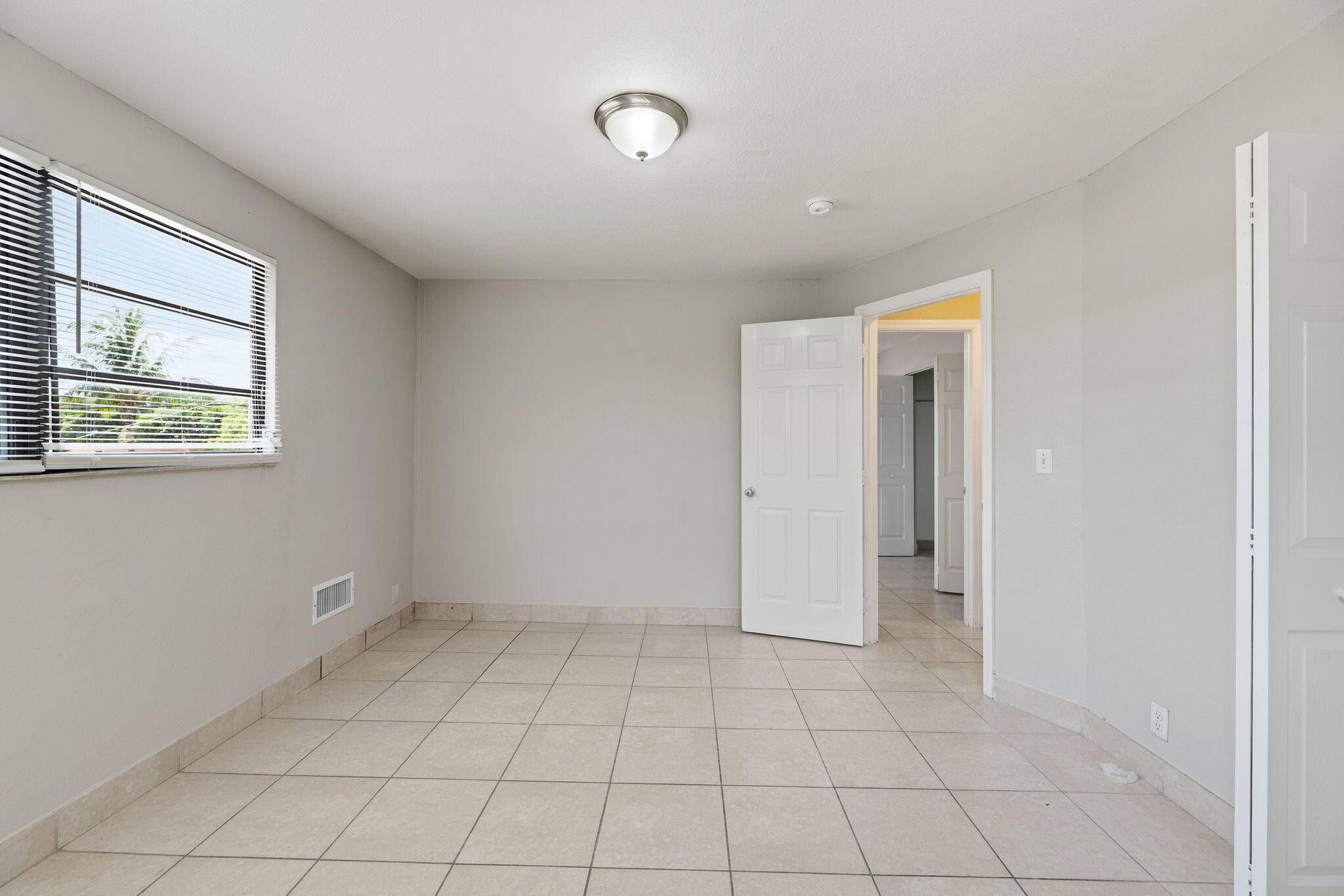 3427 NW 37TH, Lauderdale Lakes FL 33309