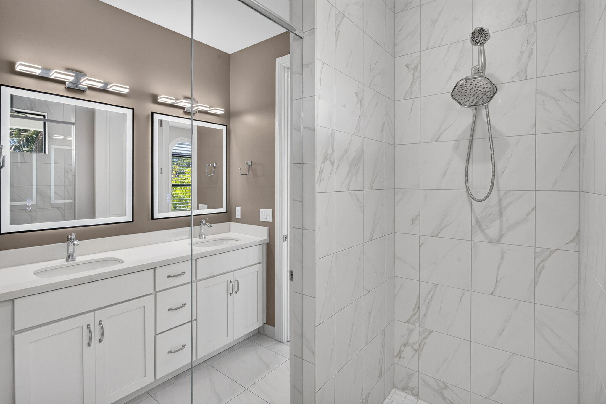 608 Windward, Boynton Beach FL 33435