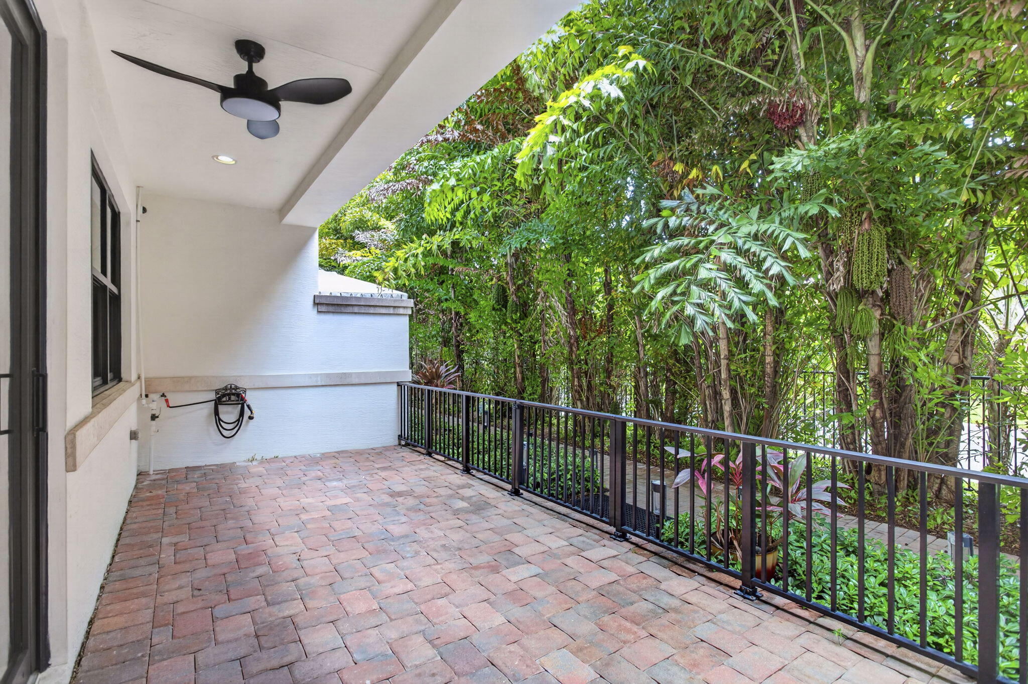 608 Windward, Boynton Beach FL 33435