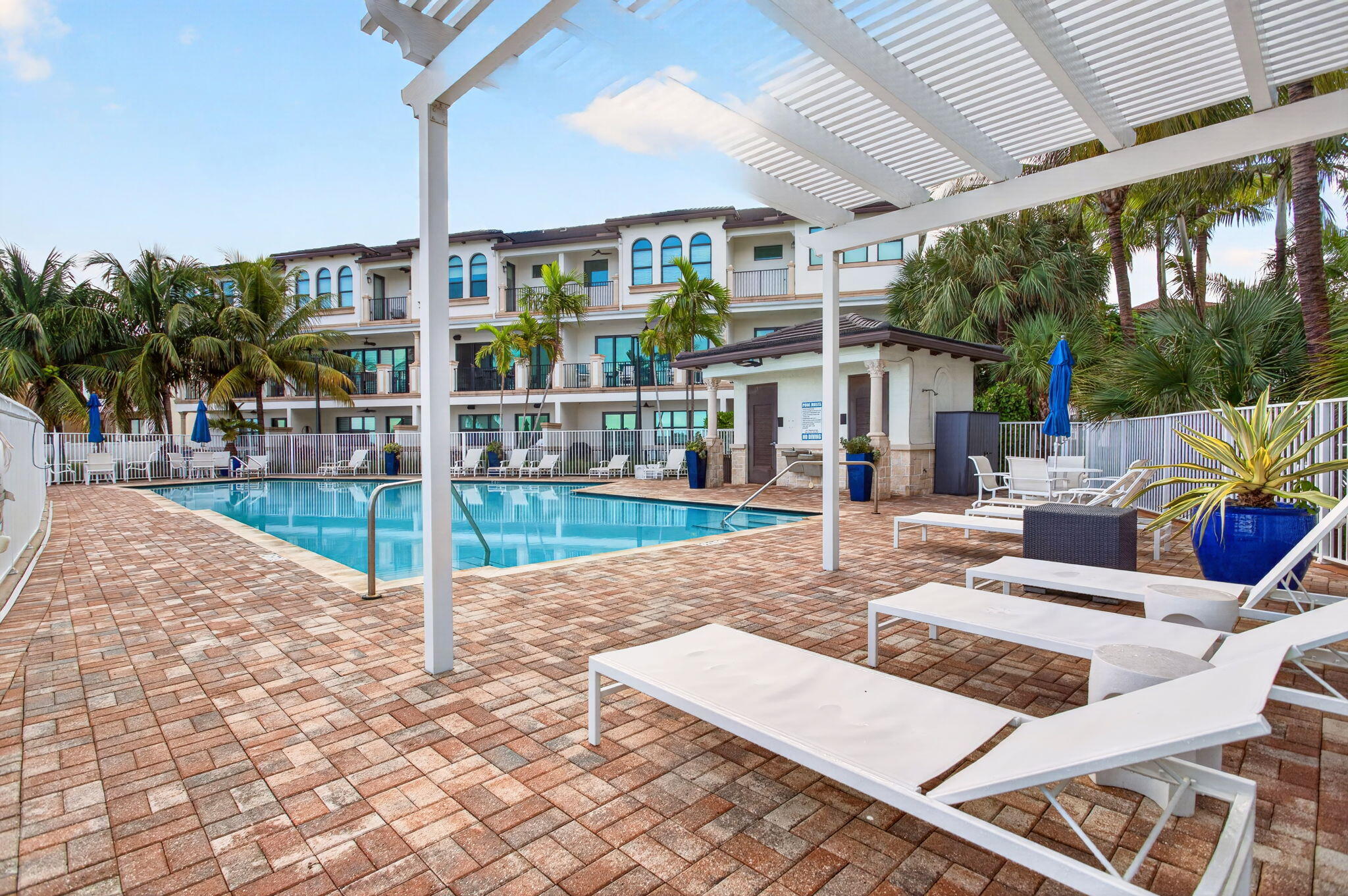 608 Windward, Boynton Beach FL 33435