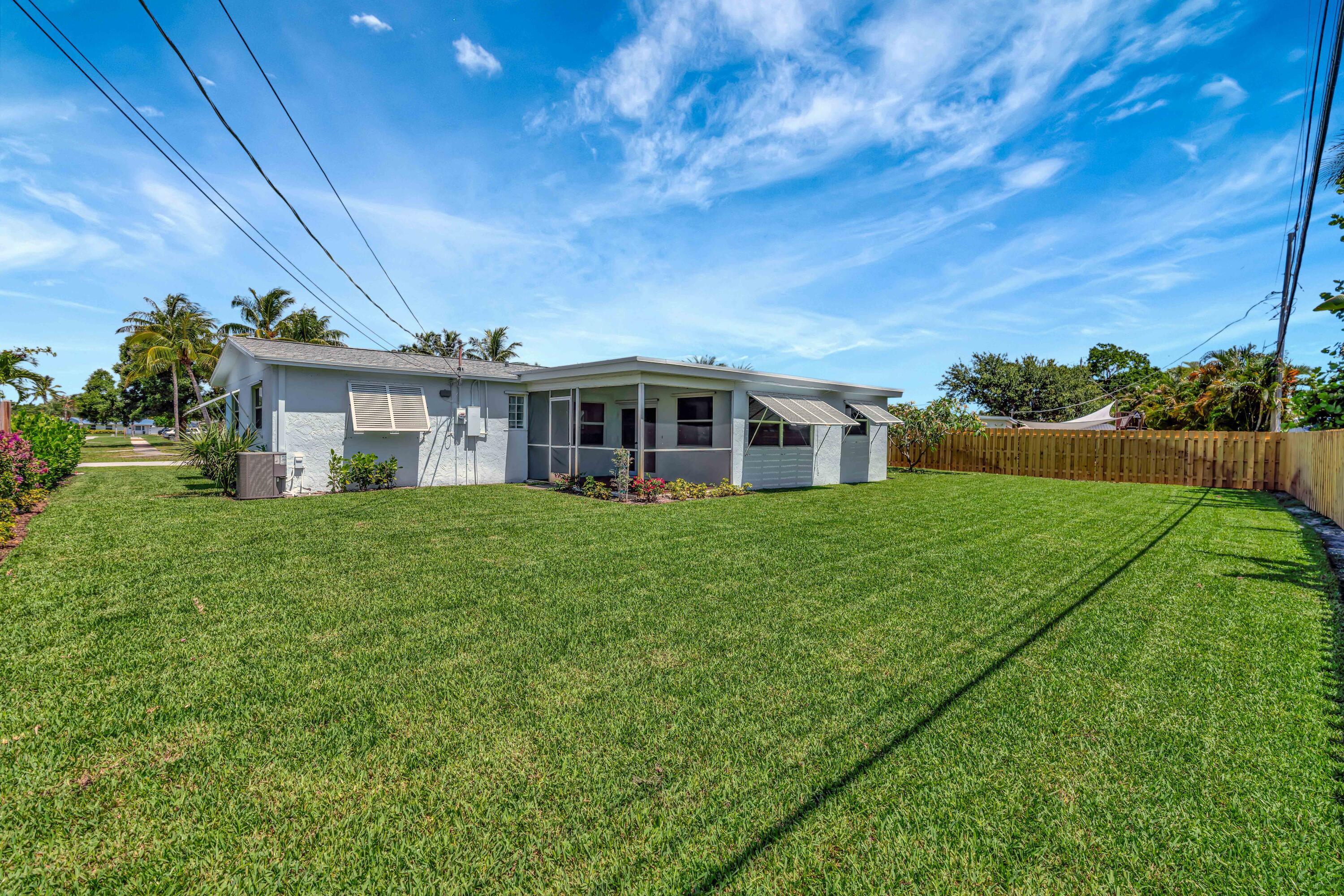 713 Gumtree, North Palm Beach FL 33408