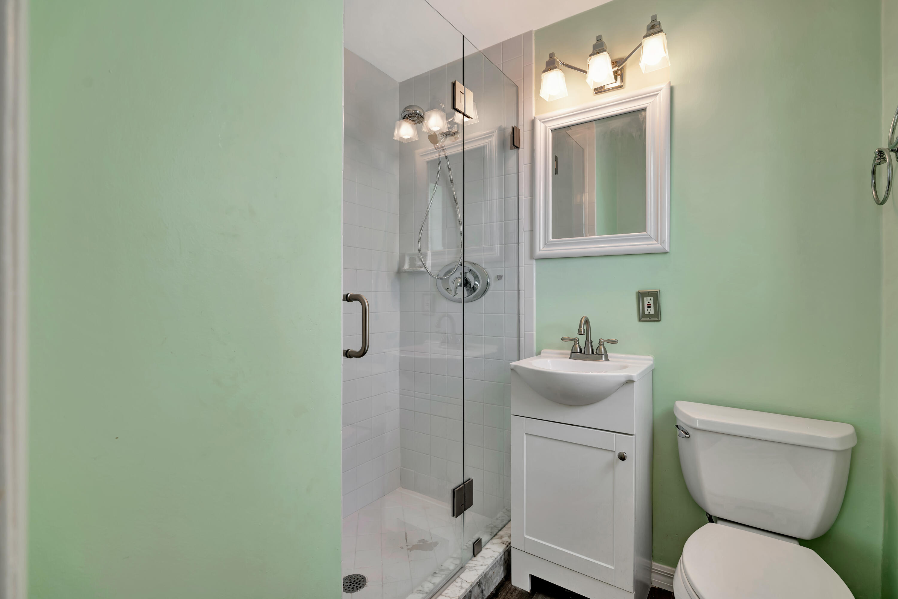 713 Gumtree, North Palm Beach FL 33408