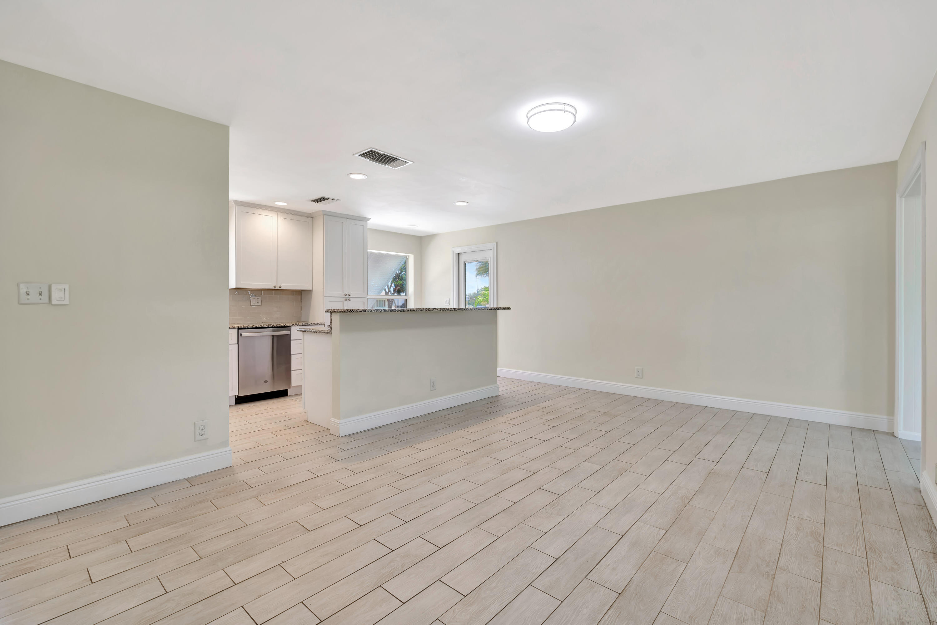 713 Gumtree, North Palm Beach FL 33408