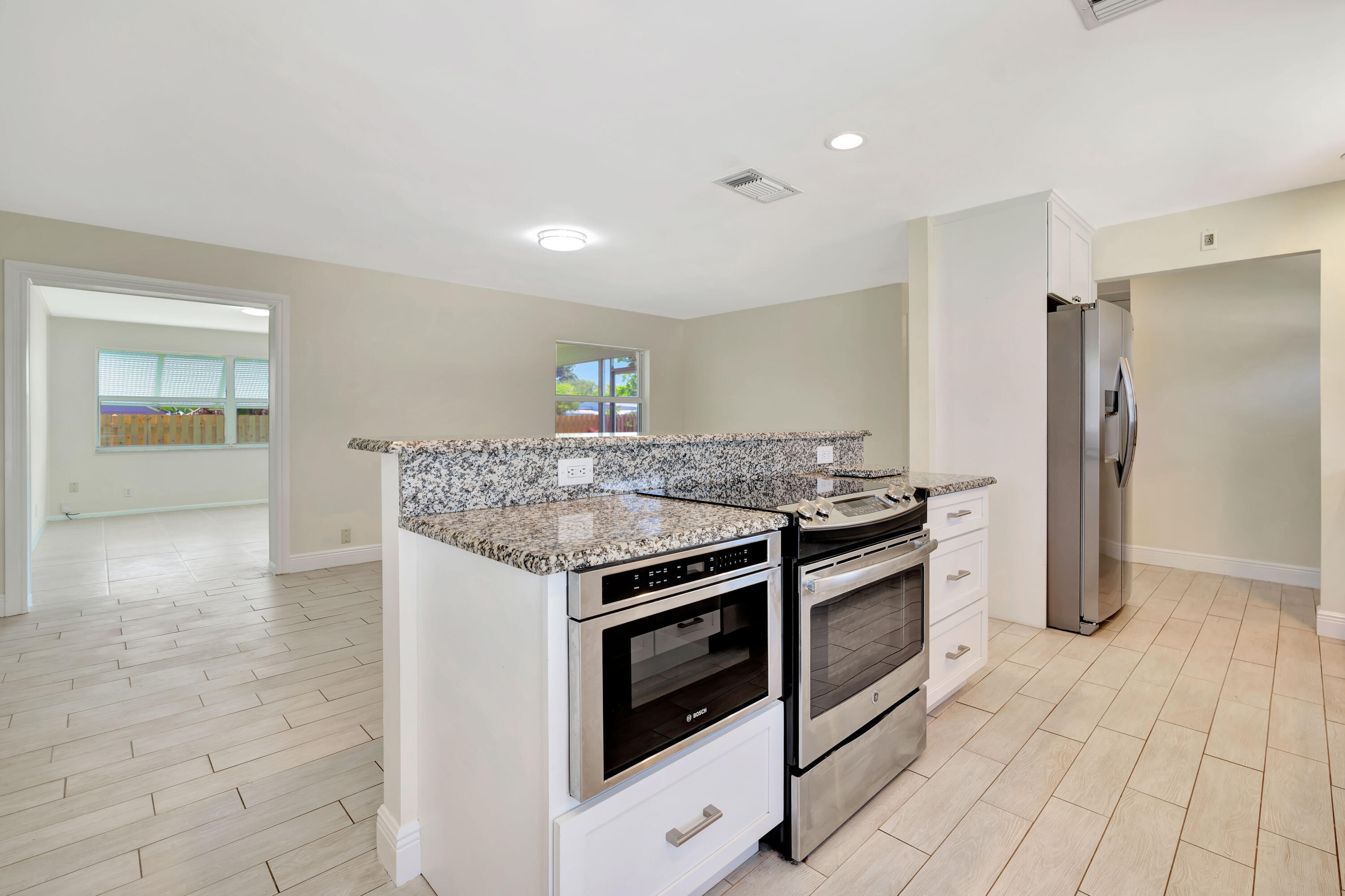 713 Gumtree, North Palm Beach FL 33408