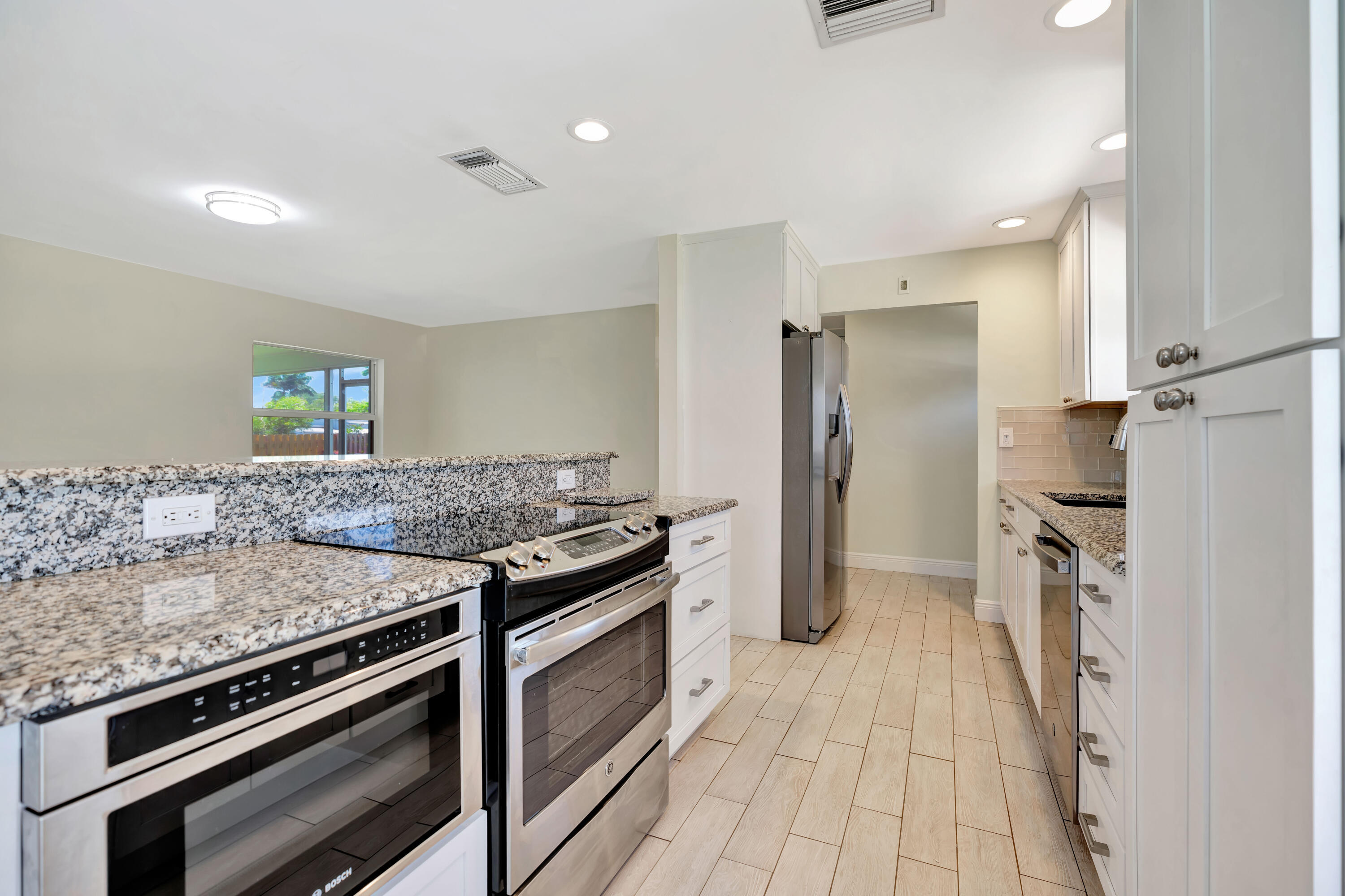 713 Gumtree, North Palm Beach FL 33408