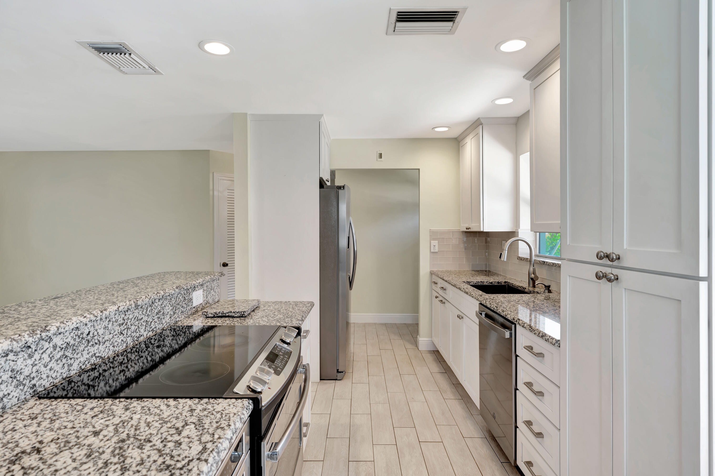 713 Gumtree, North Palm Beach FL 33408