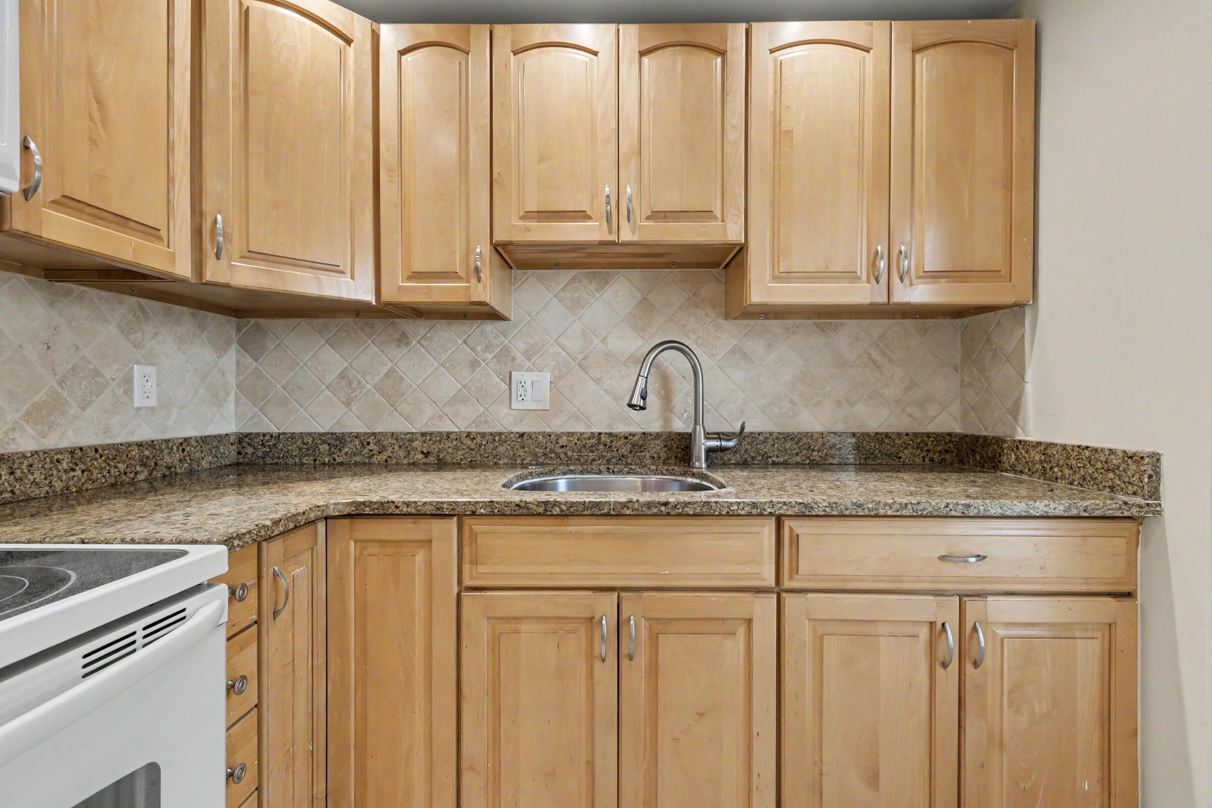 2555 NE 11TH #906, Fort Lauderdale FL 33304