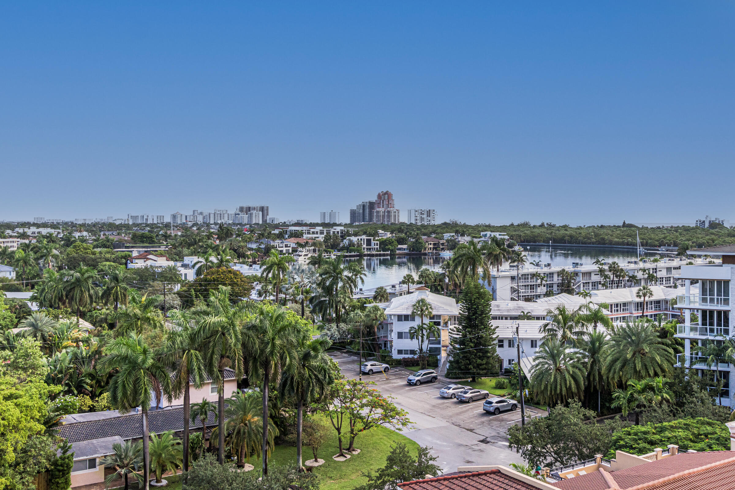2555 NE 11TH #906, Fort Lauderdale FL 33304