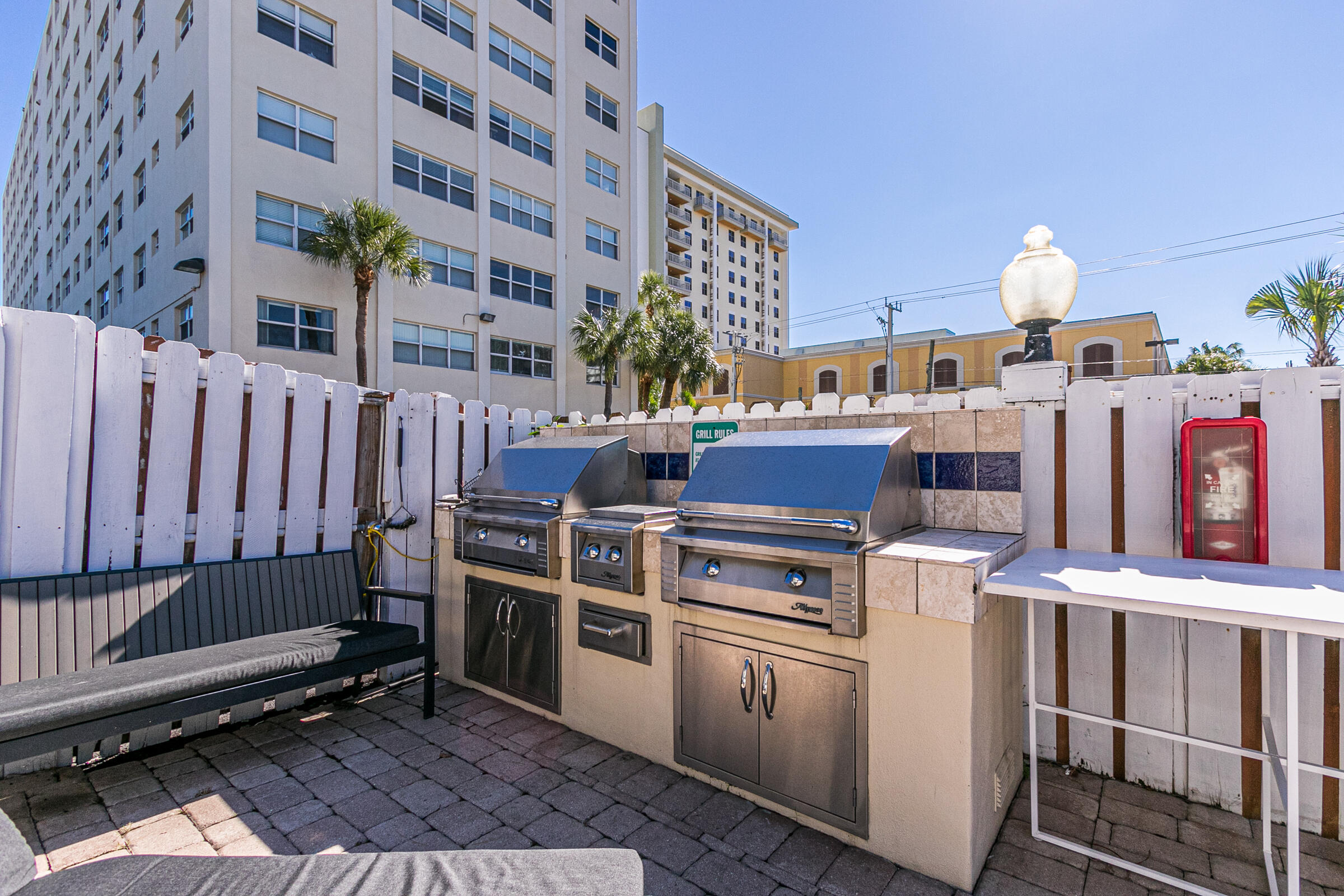 2555 NE 11TH #906, Fort Lauderdale FL 33304
