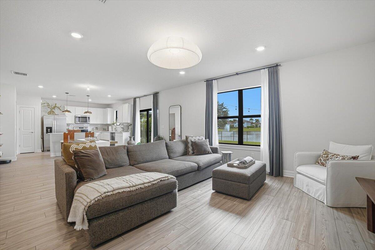3149 Tamarind #Lot 26, Lauderdale Lakes FL 33311