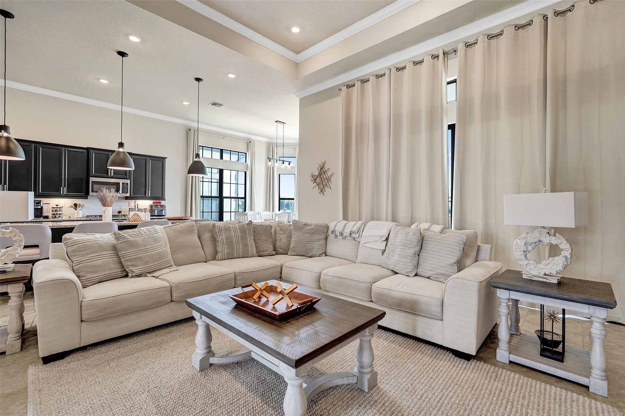 8011 ROWAN, Parkland FL 33067