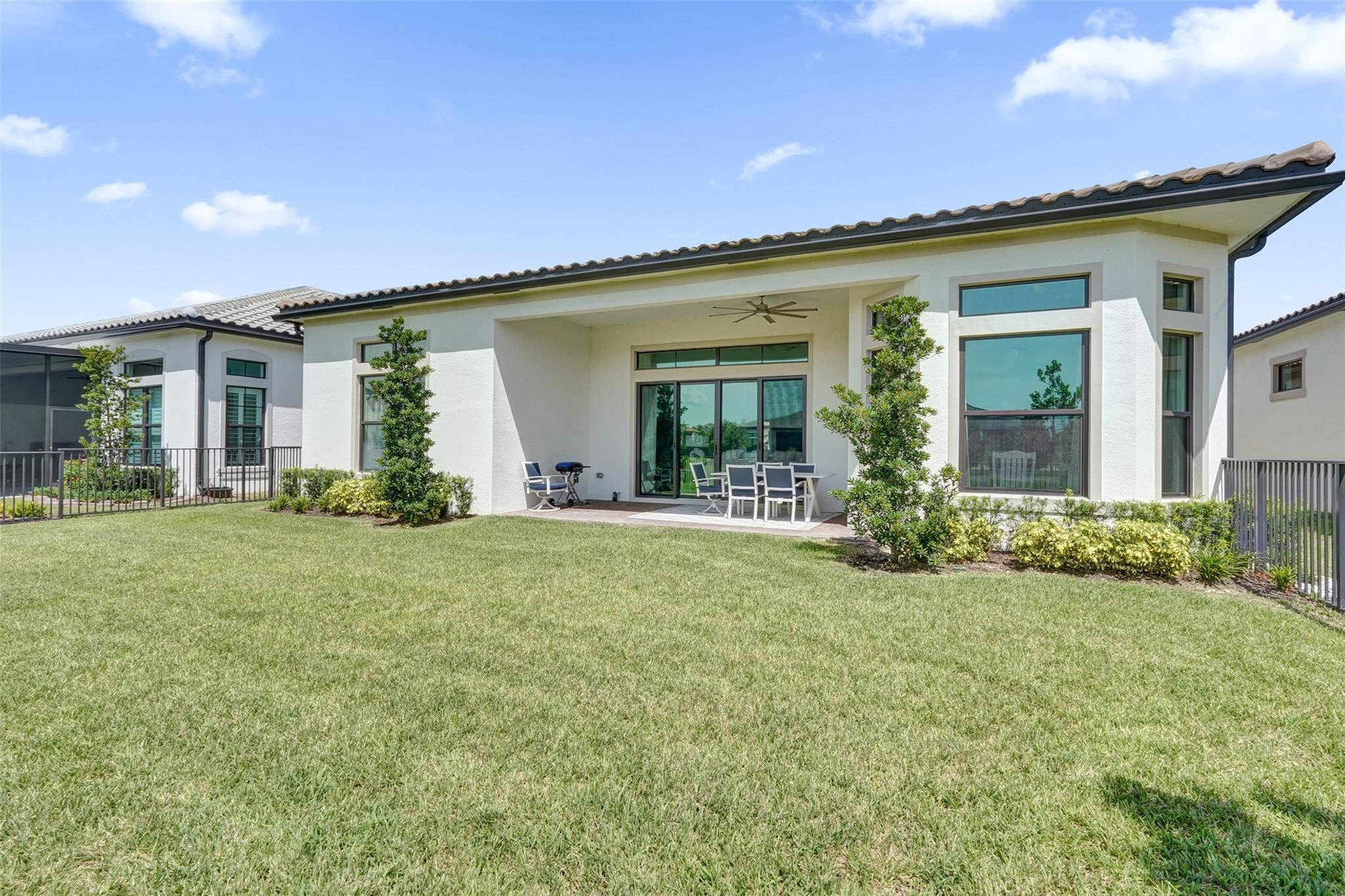 8011 ROWAN, Parkland FL 33067