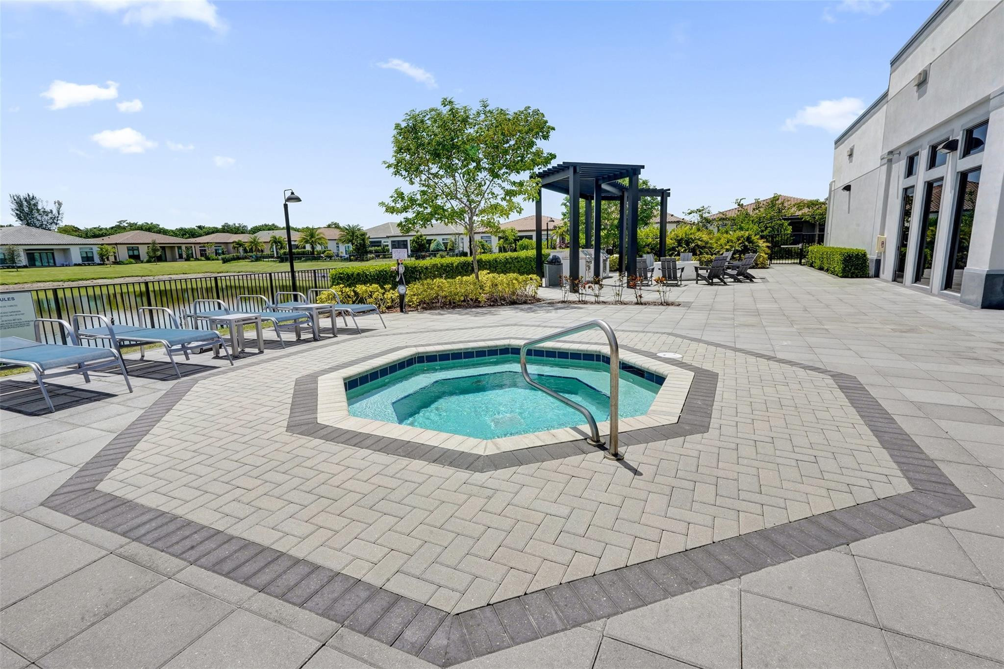 8011 ROWAN, Parkland FL 33067
