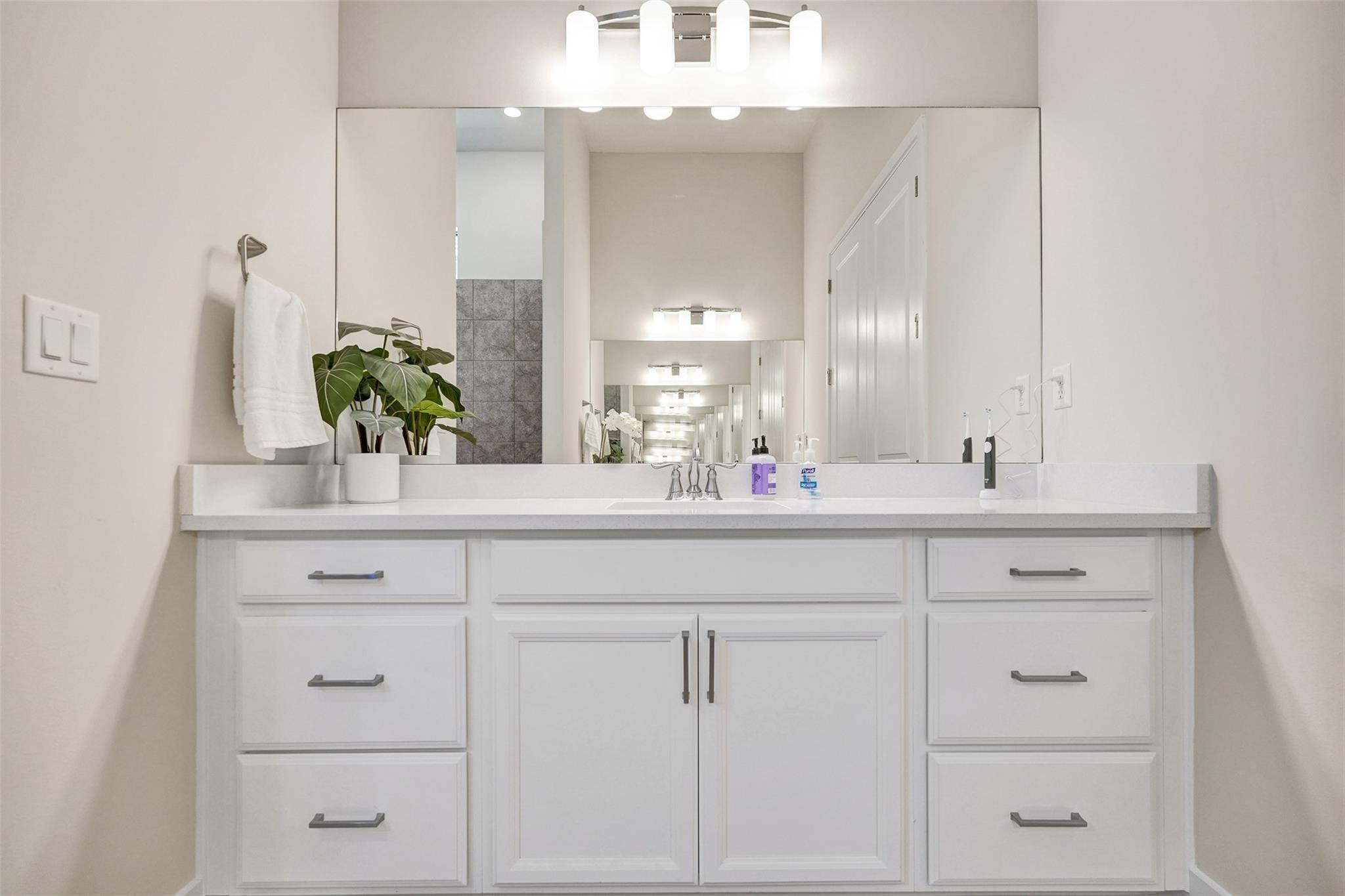 8011 ROWAN, Parkland FL 33067