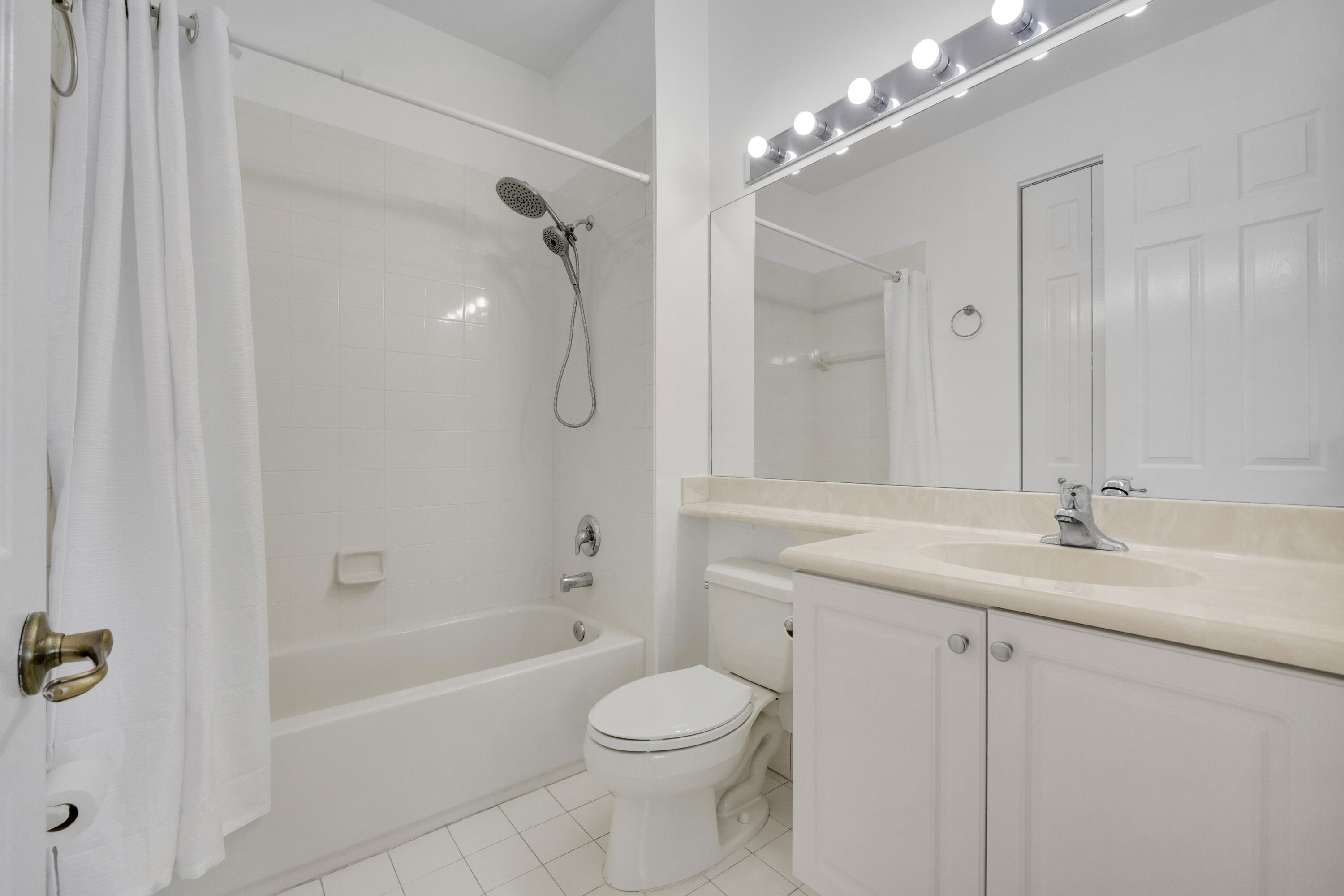 3933 MONARCH, Coconut Creek FL 33073
