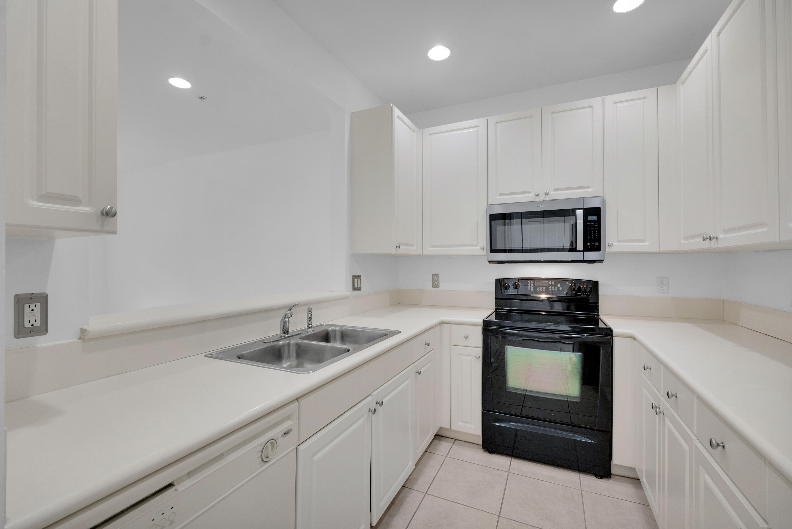 3933 MONARCH, Coconut Creek FL 33073