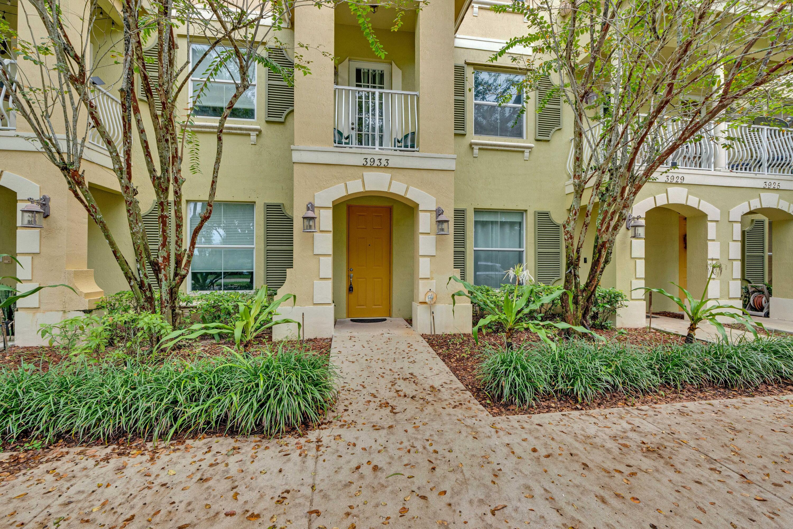 3933 MONARCH, Coconut Creek FL 33073