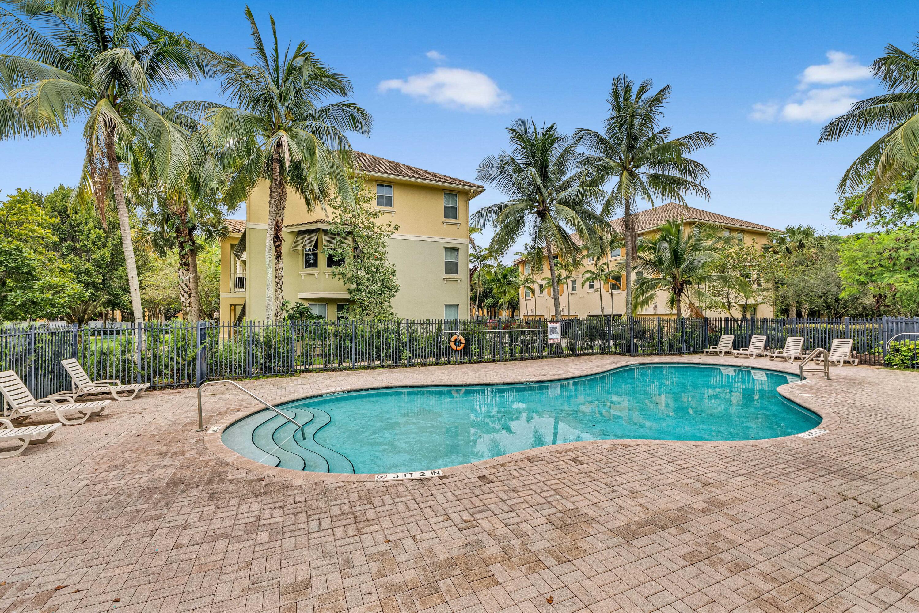 3933 MONARCH, Coconut Creek FL 33073