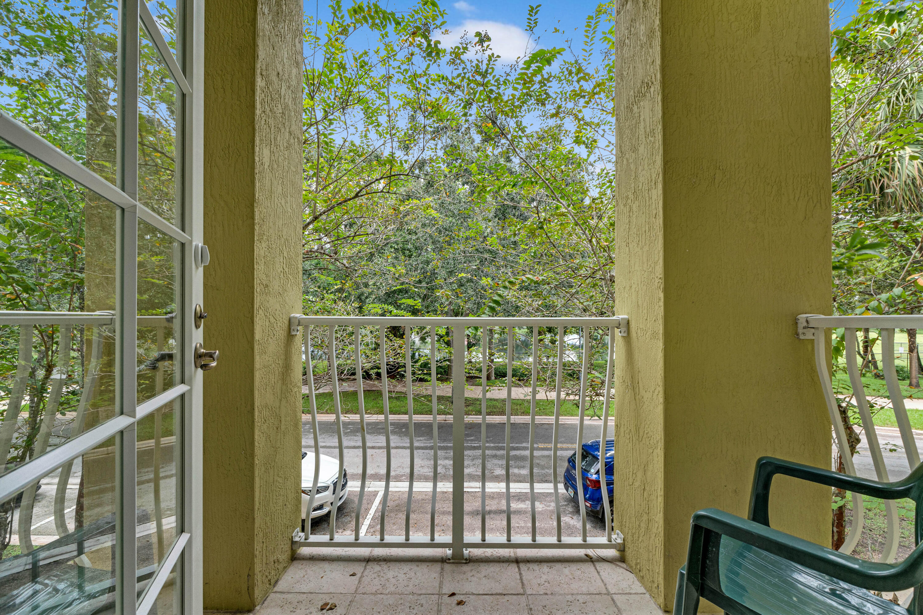 3933 MONARCH, Coconut Creek FL 33073