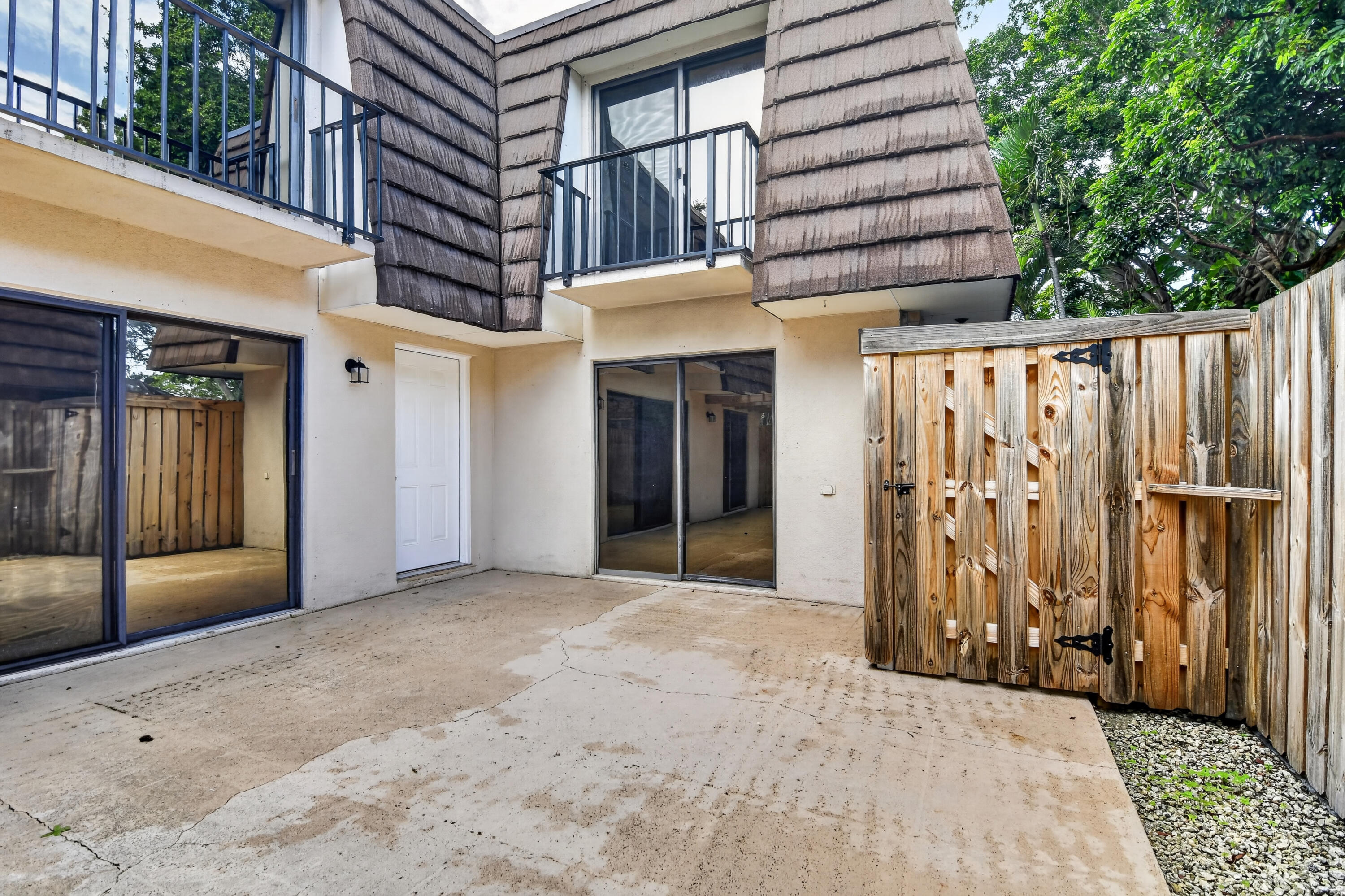 2427 24th, Palm Beach Gardens FL 33418