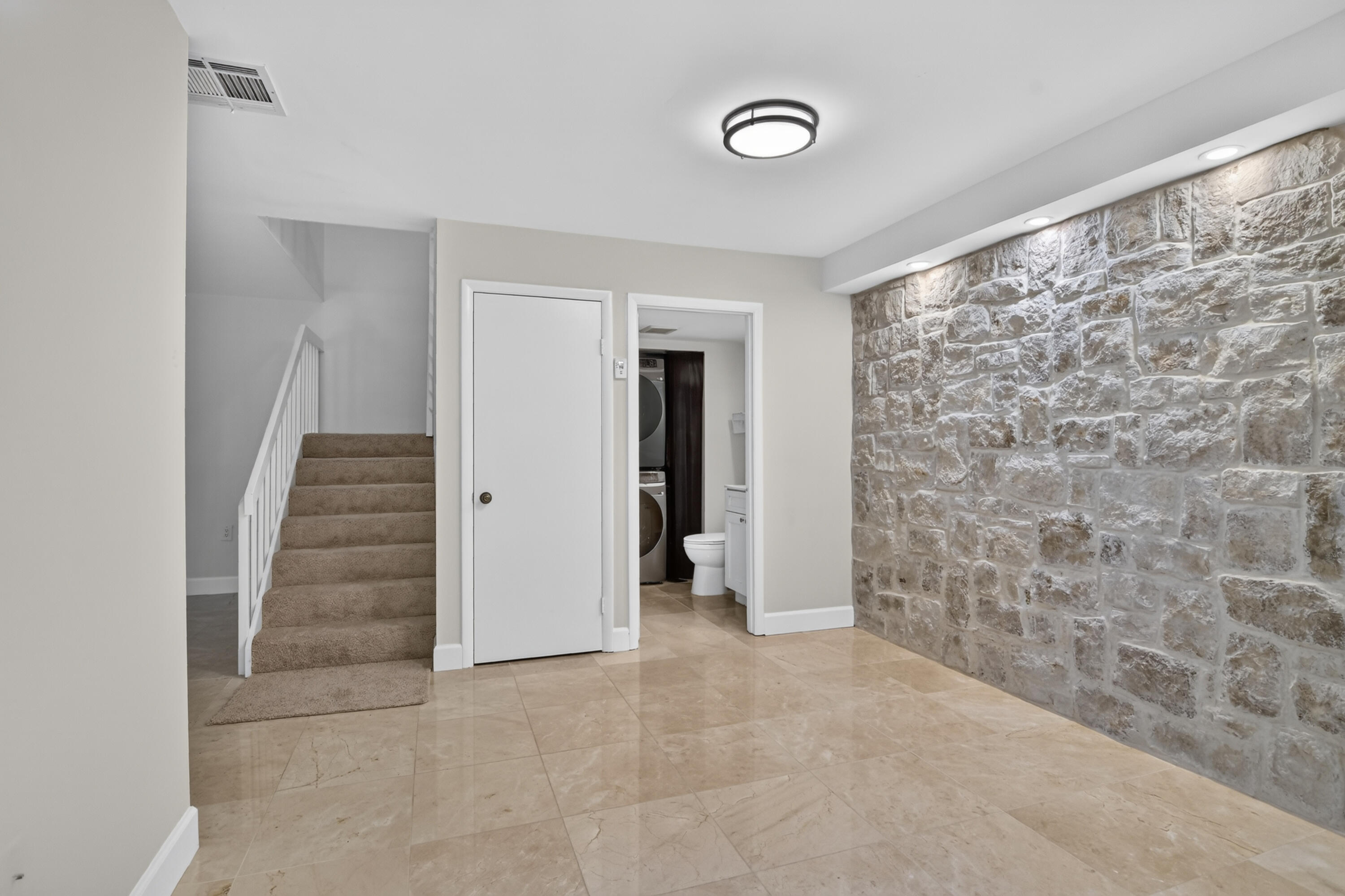2427 24th, Palm Beach Gardens FL 33418