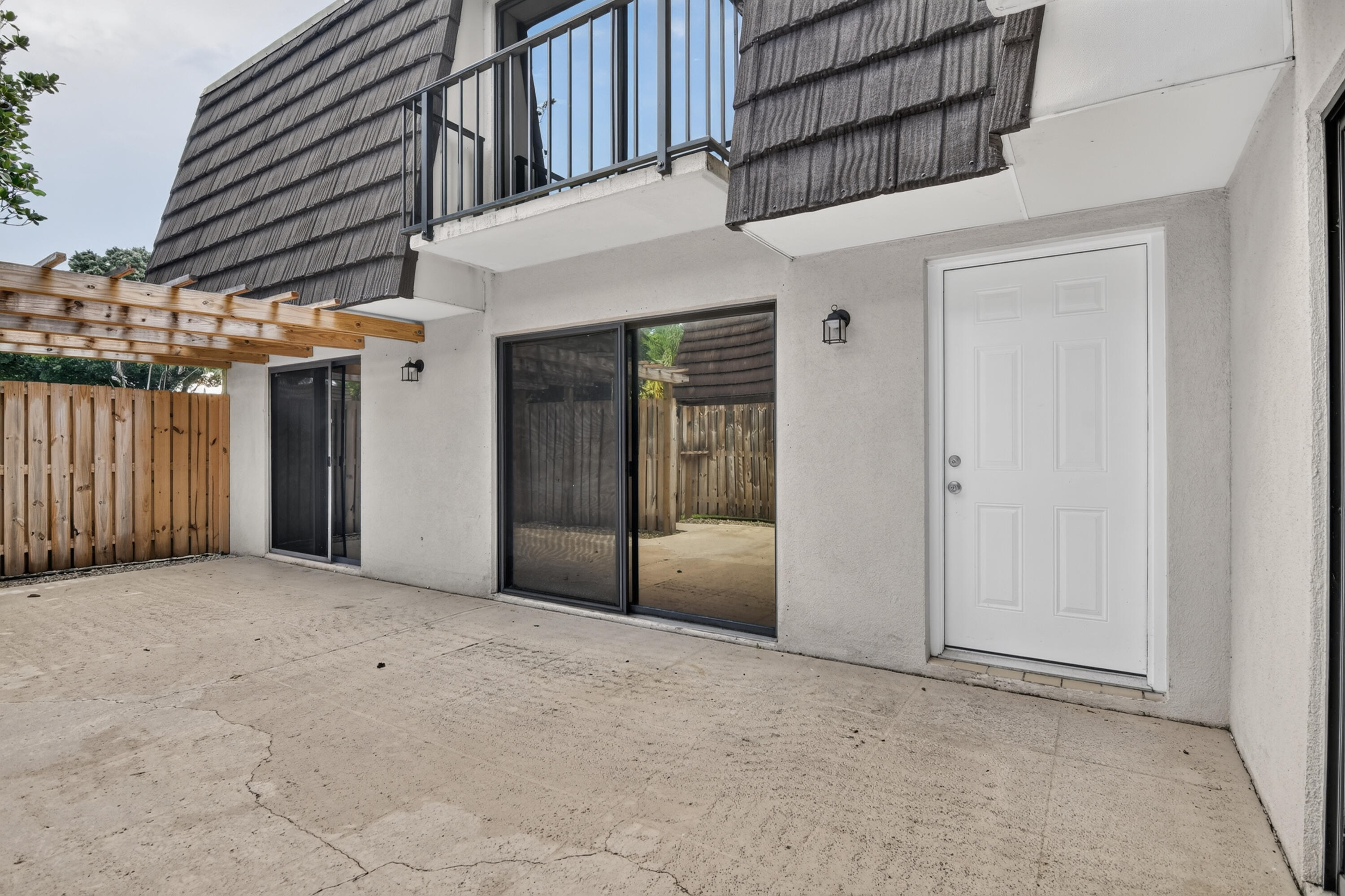 2427 24th, Palm Beach Gardens FL 33418