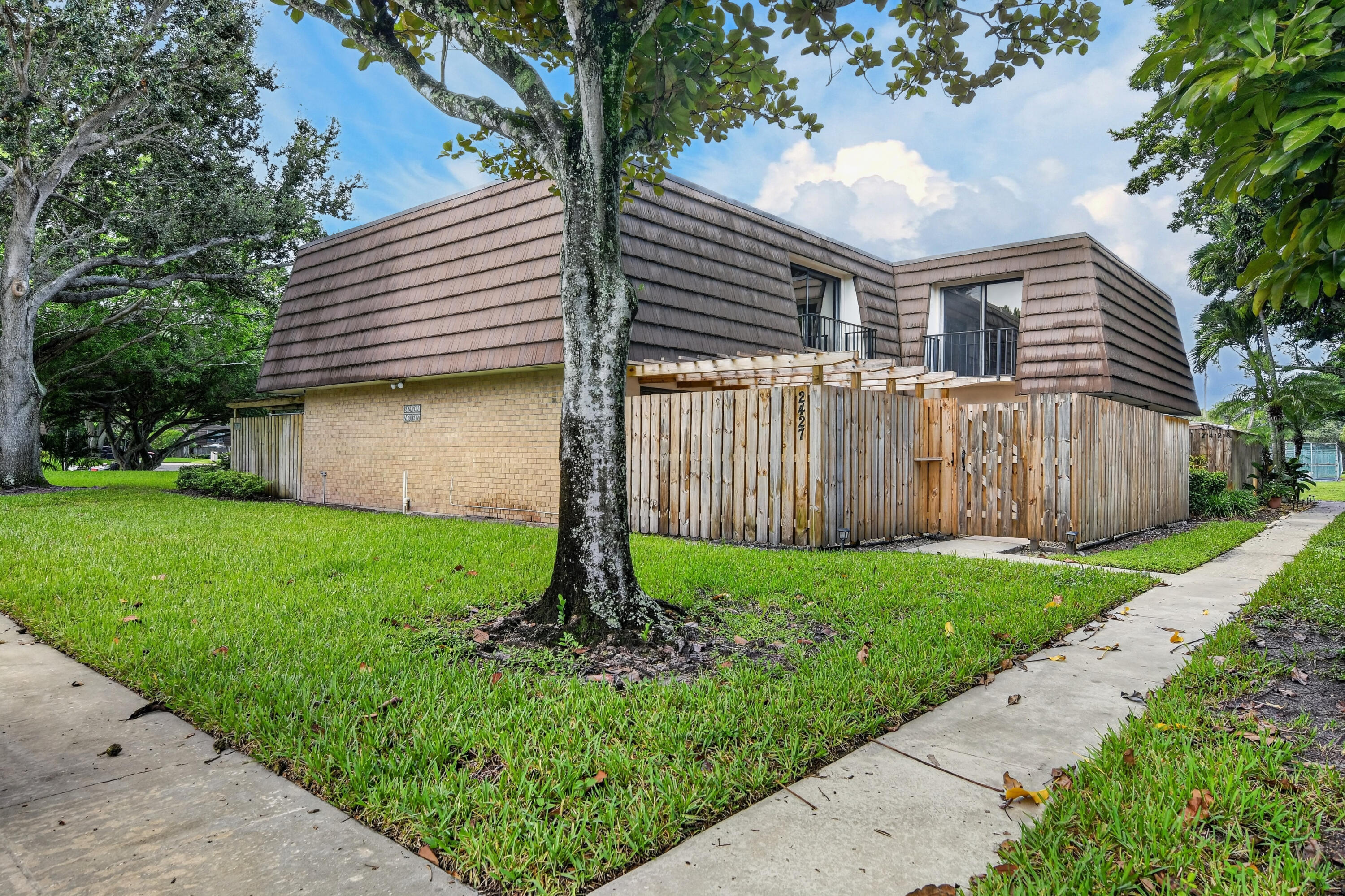 2427 24th, Palm Beach Gardens FL 33418