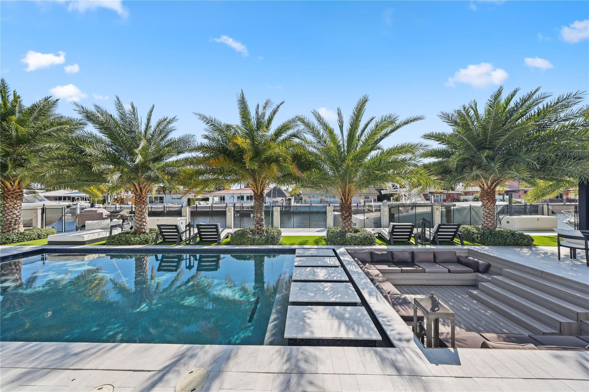 2300 SE 8TH, Pompano Beach FL 33062