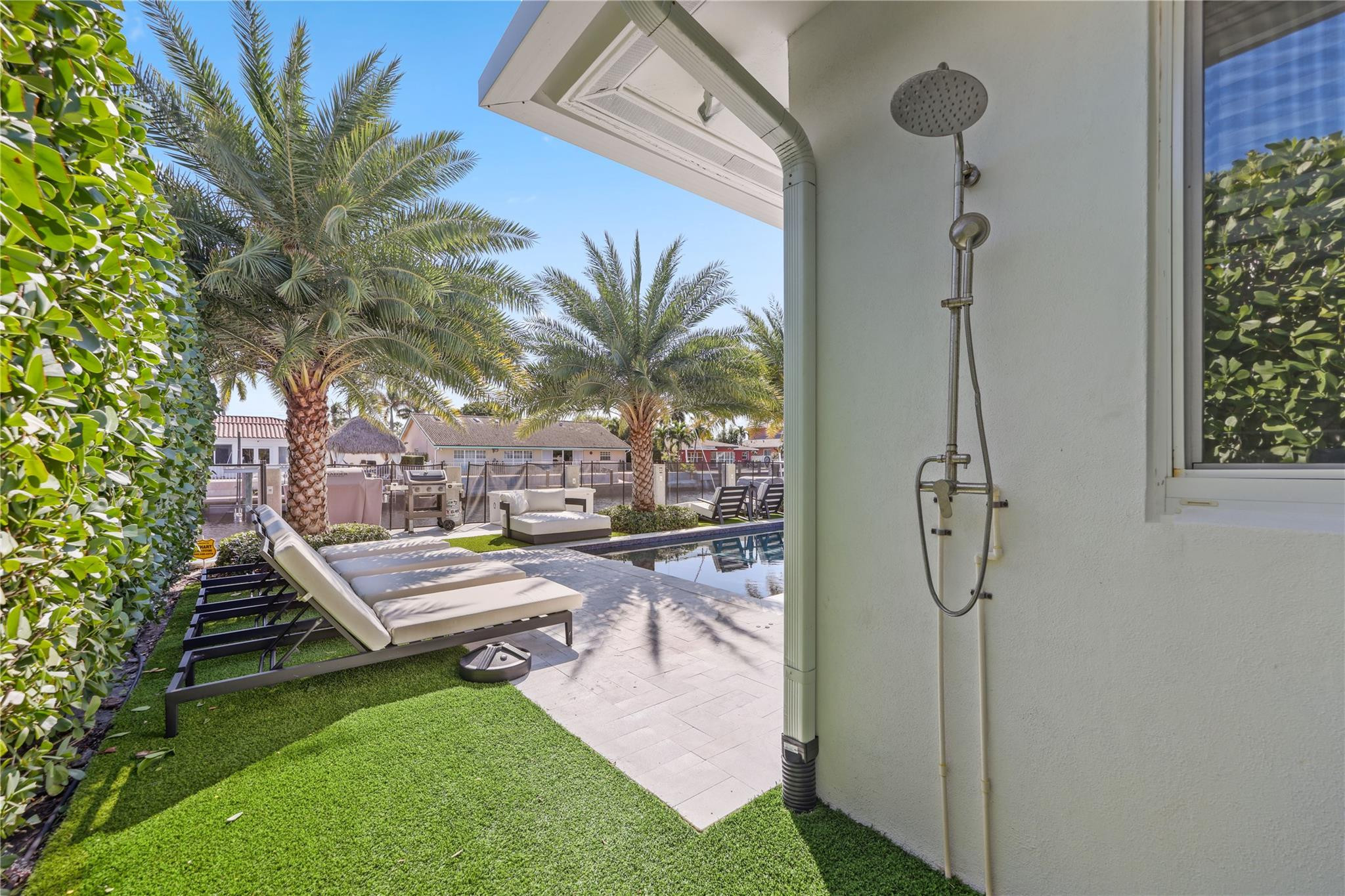 2300 SE 8TH, Pompano Beach FL 33062