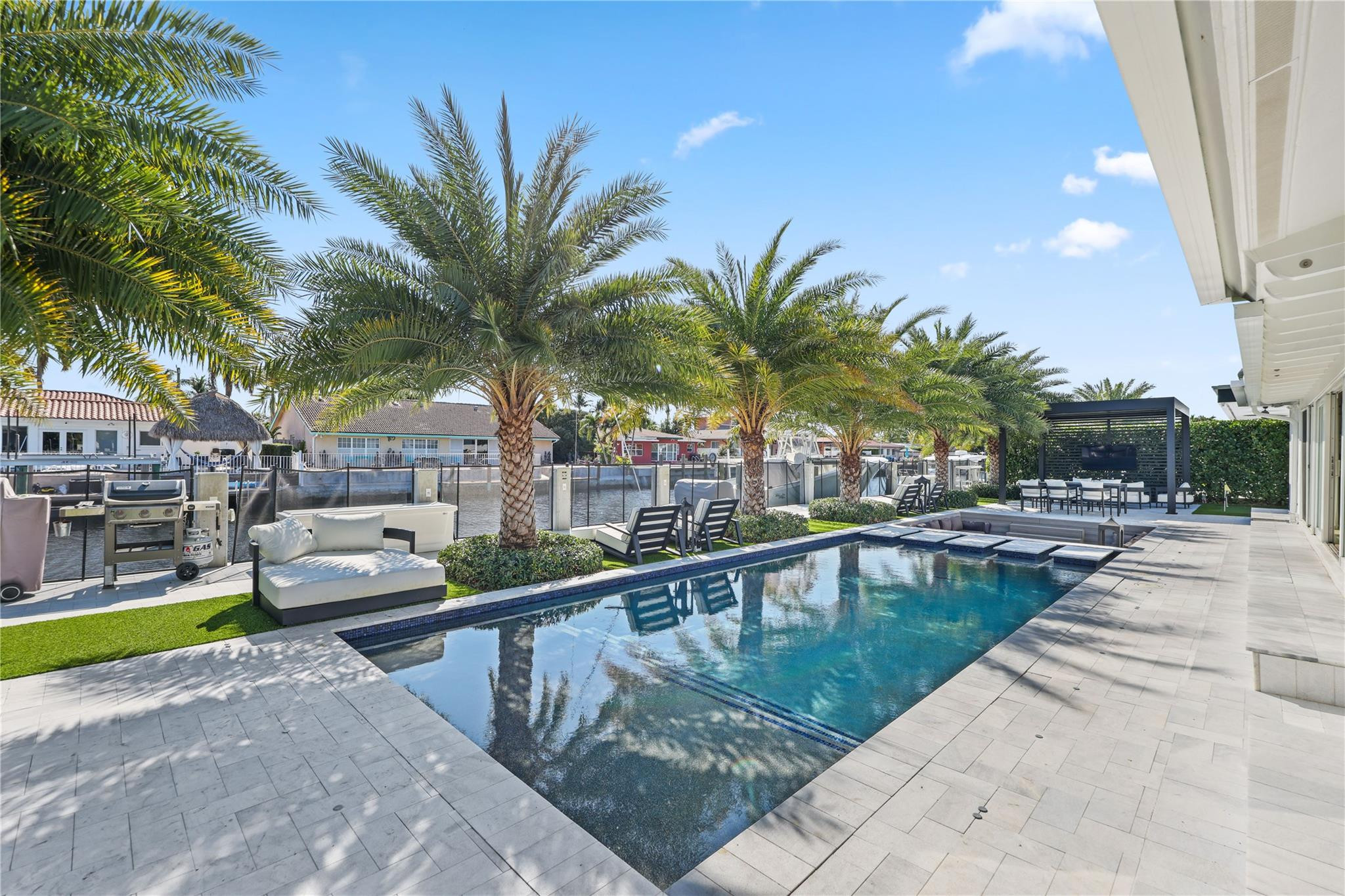 2300 SE 8TH, Pompano Beach FL 33062