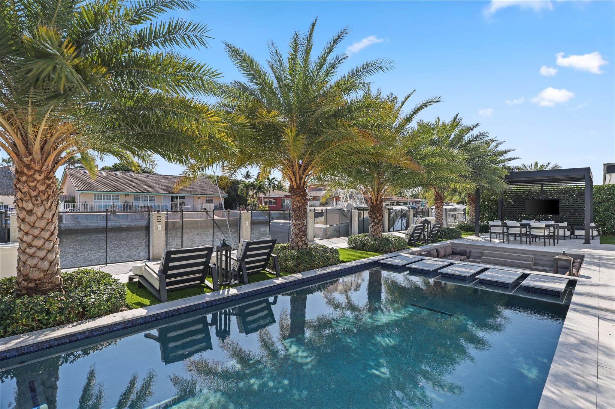2300 SE 8TH, Pompano Beach FL 33062