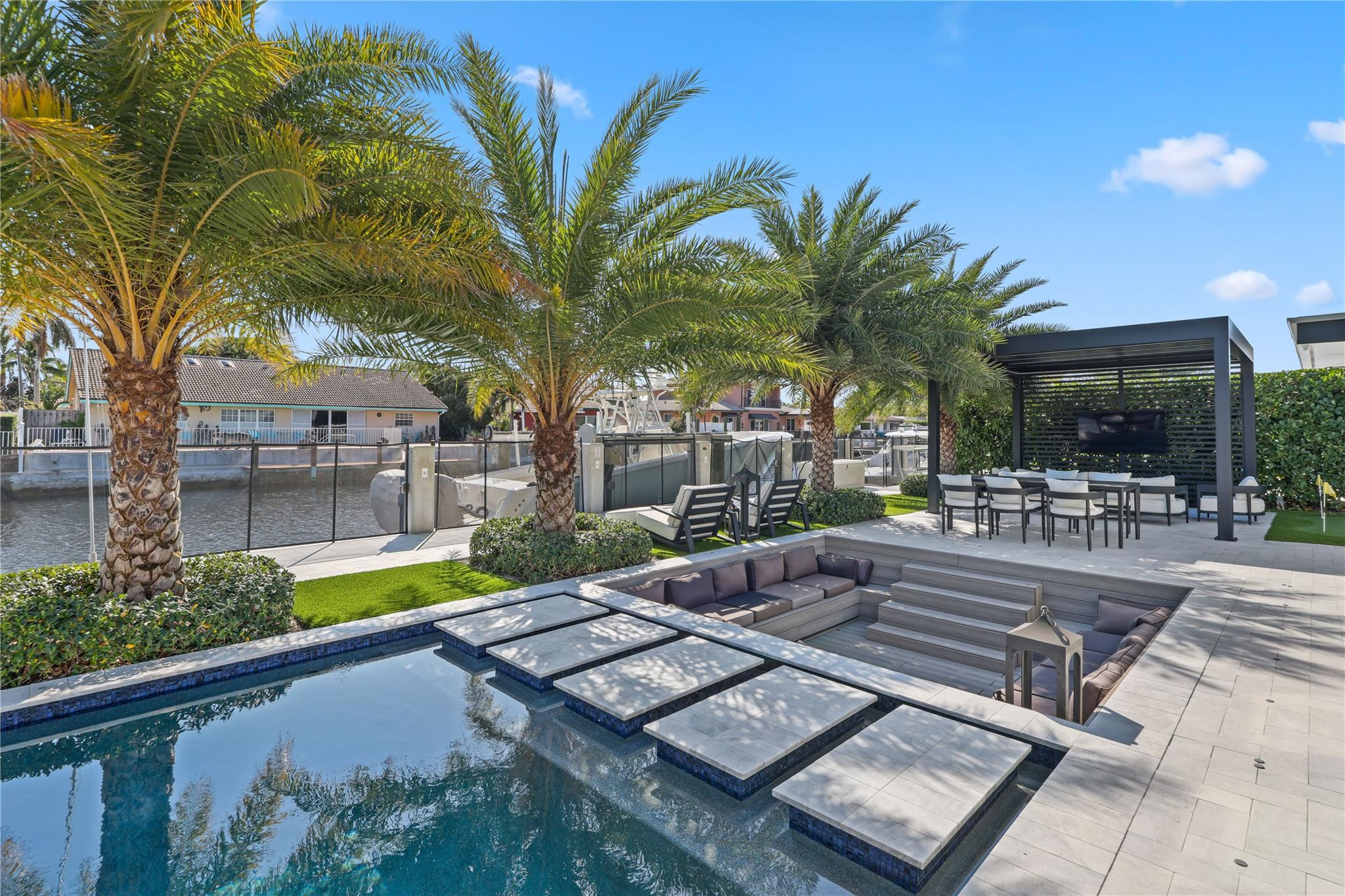 2300 SE 8TH, Pompano Beach FL 33062