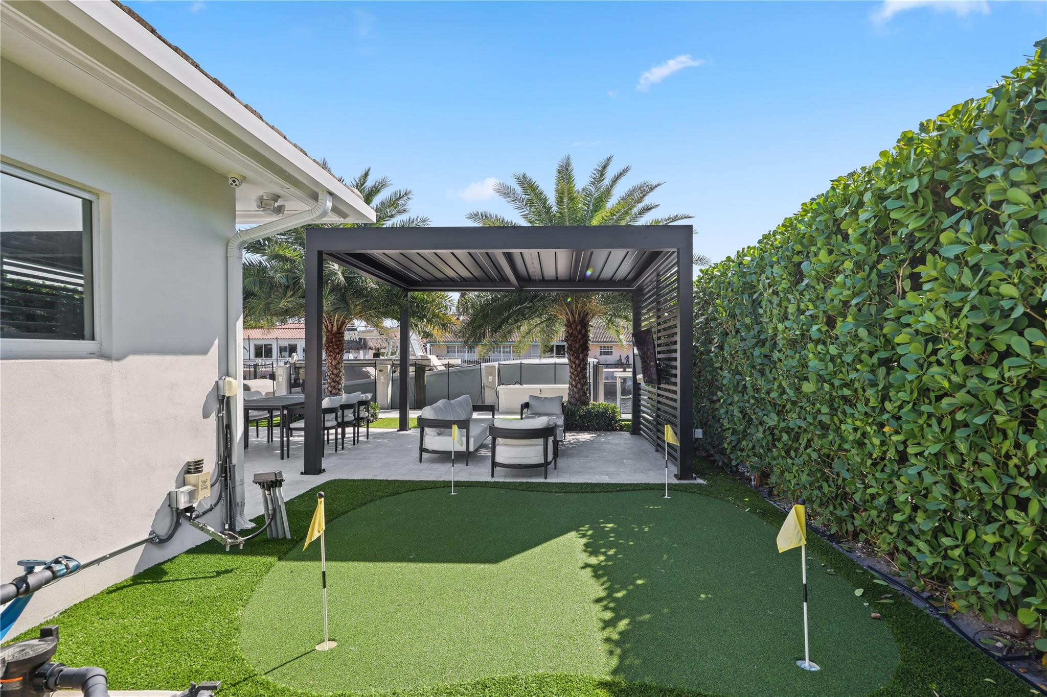 2300 SE 8TH, Pompano Beach FL 33062