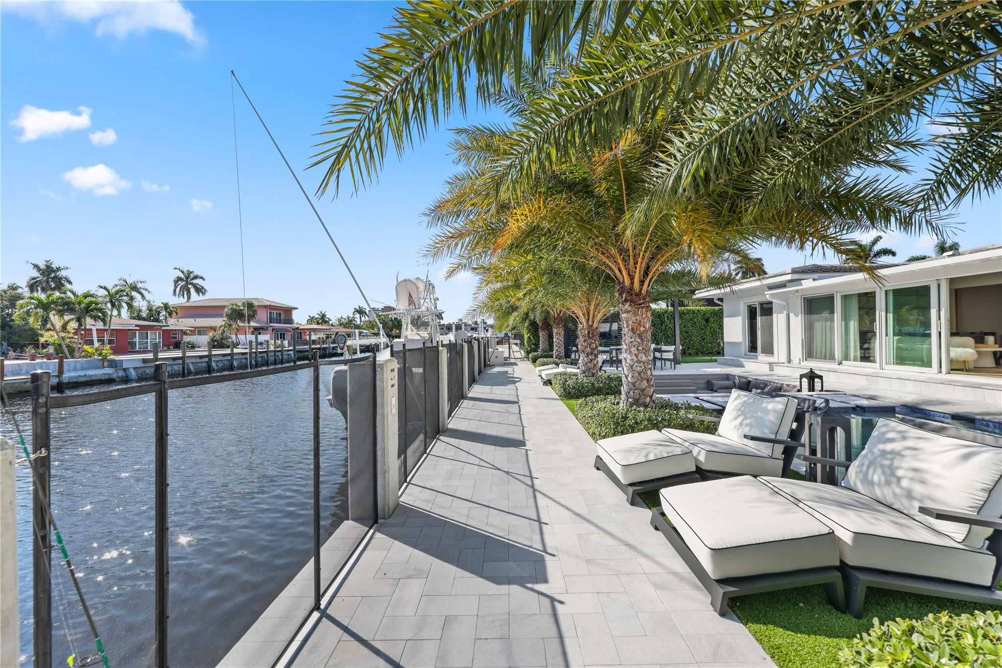 2300 SE 8TH, Pompano Beach FL 33062