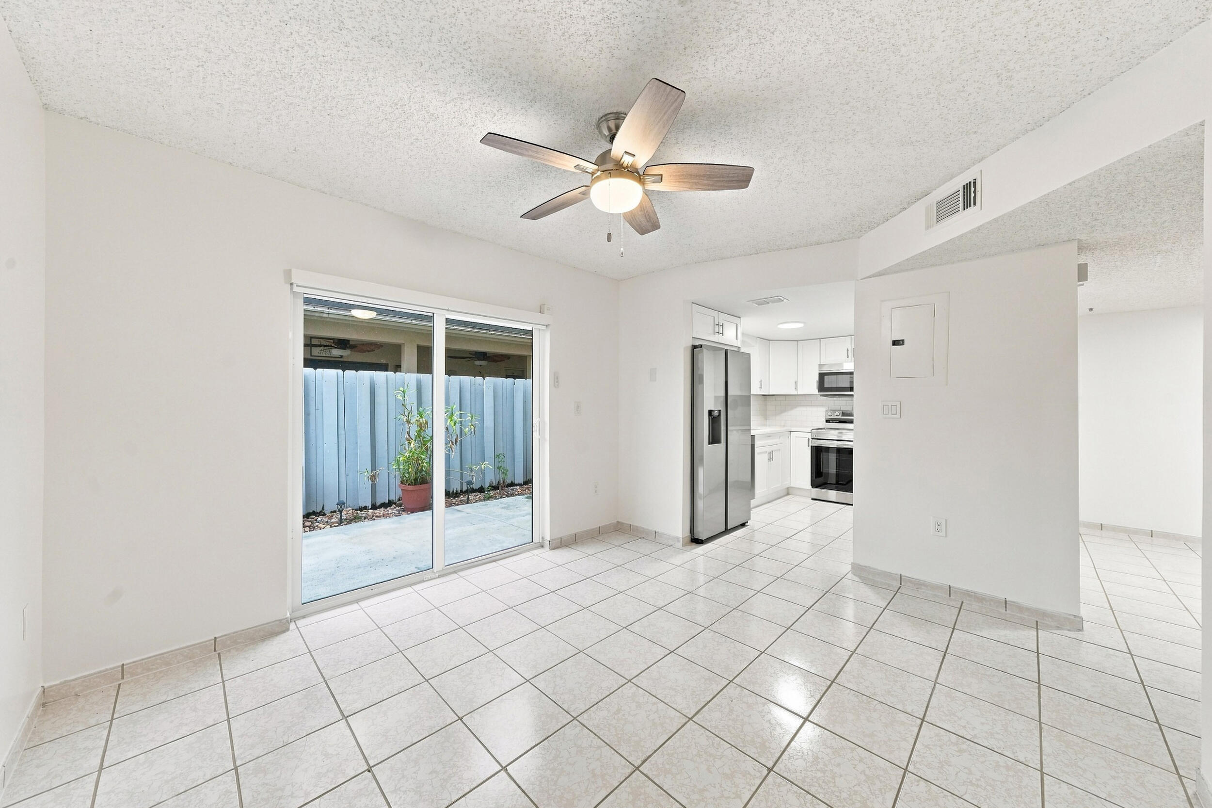 2217 W 69TH #2217A, Hialeah FL 33016