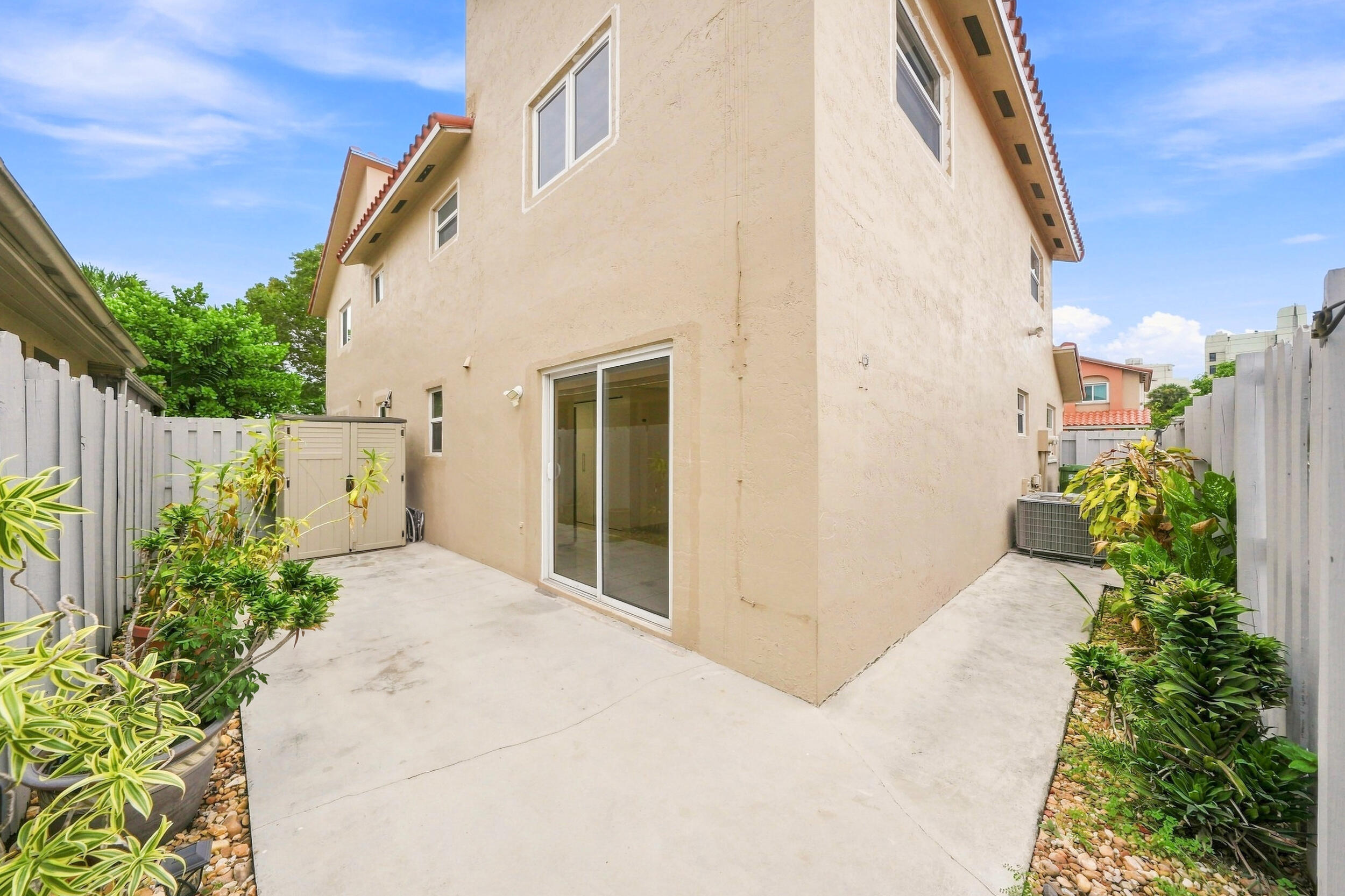 2217 W 69TH #2217A, Hialeah FL 33016