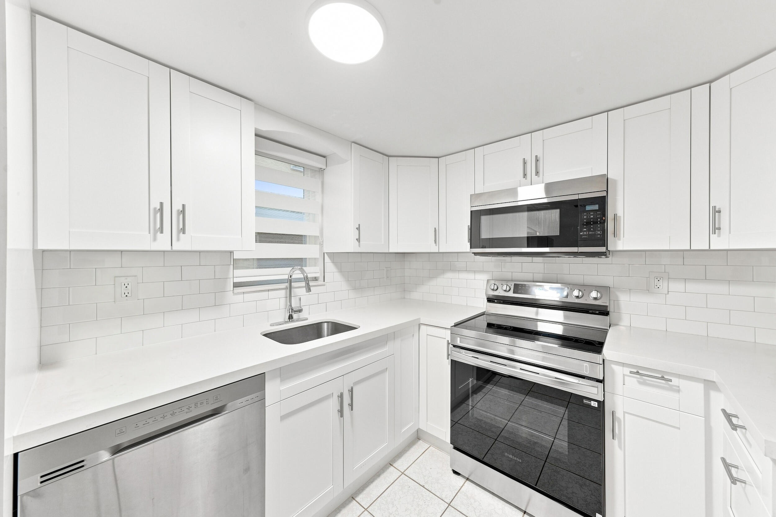 2217 W 69TH #2217A, Hialeah FL 33016