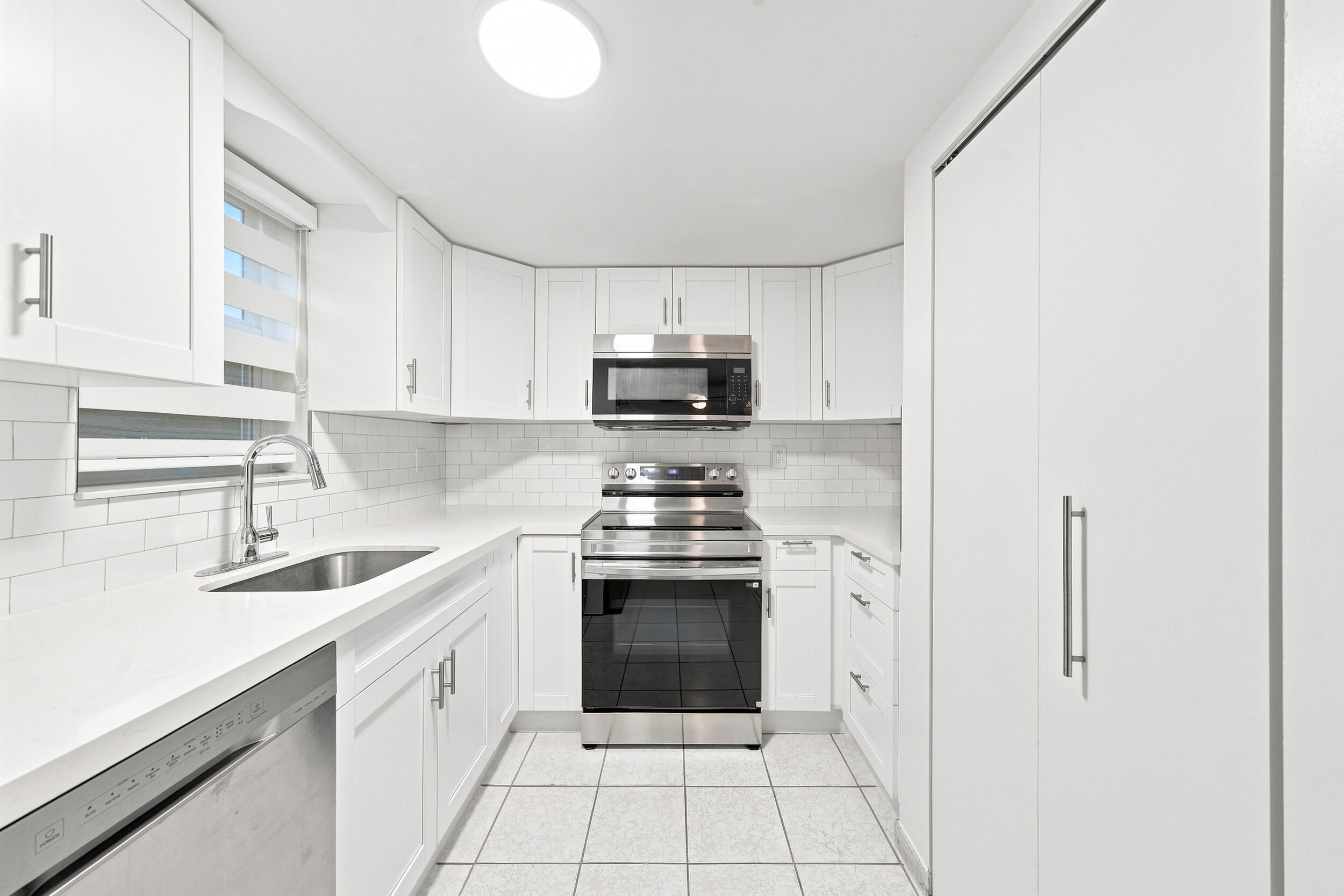 2217 W 69TH #2217A, Hialeah FL 33016