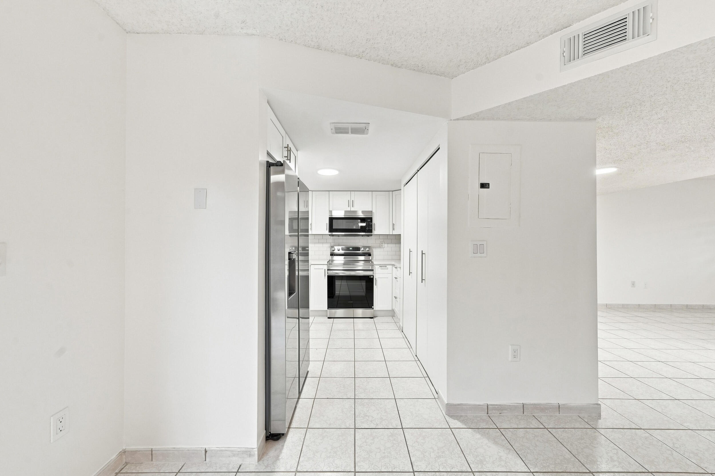 2217 W 69TH #2217A, Hialeah FL 33016