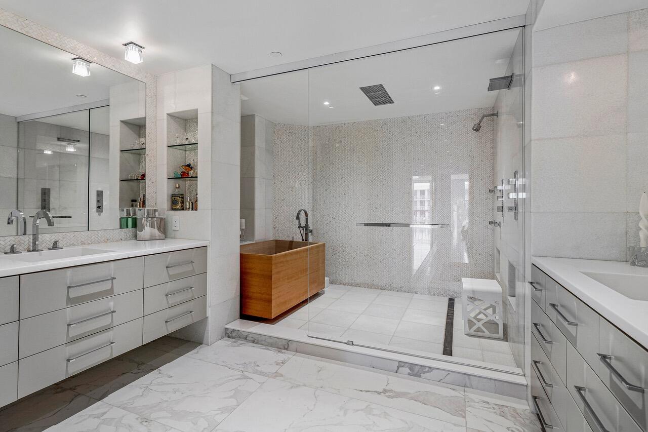 2100 S Ocean #402, Palm Beach FL 33480