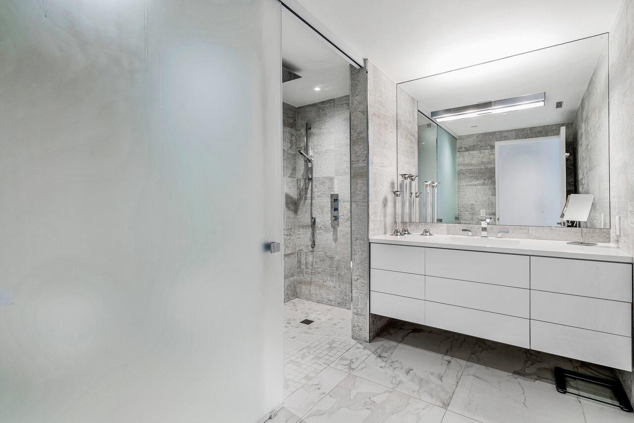 2100 S Ocean #402, Palm Beach FL 33480