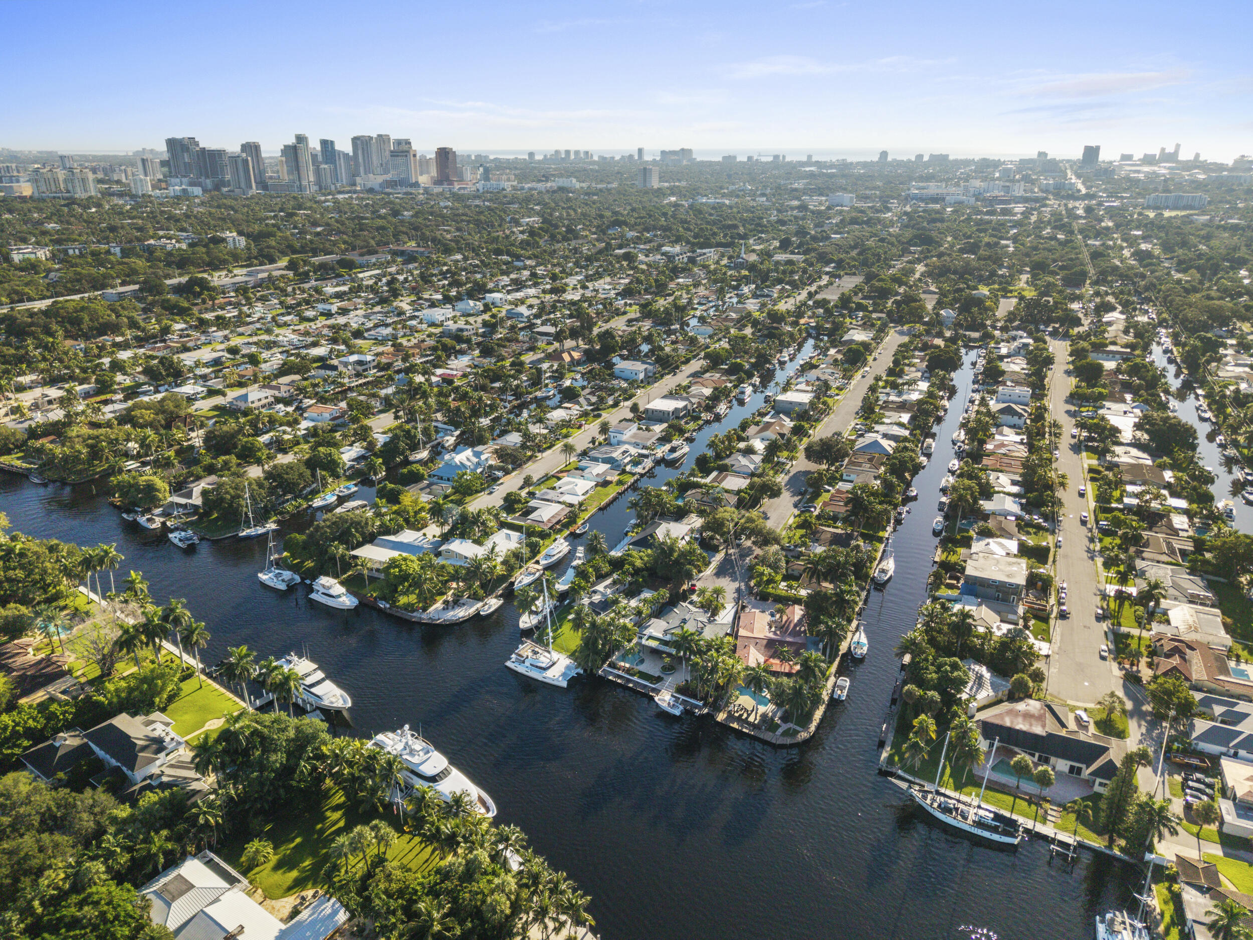 1317 TANGELO, Fort Lauderdale FL 33315