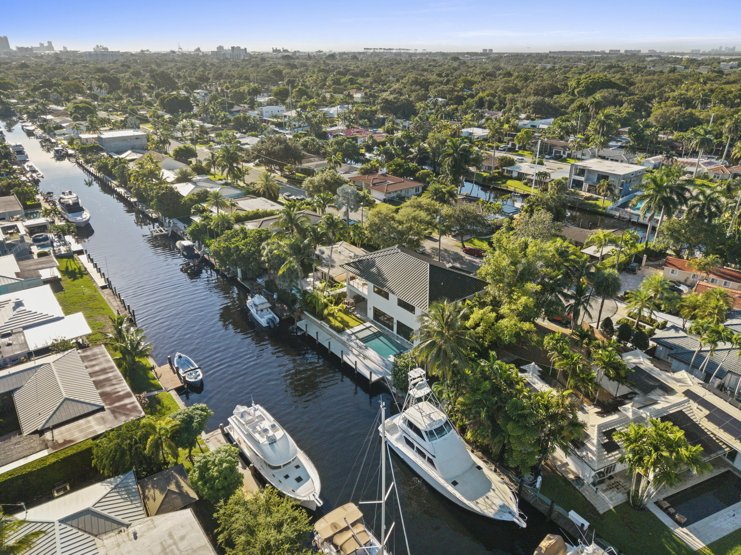 1317 TANGELO, Fort Lauderdale FL 33315